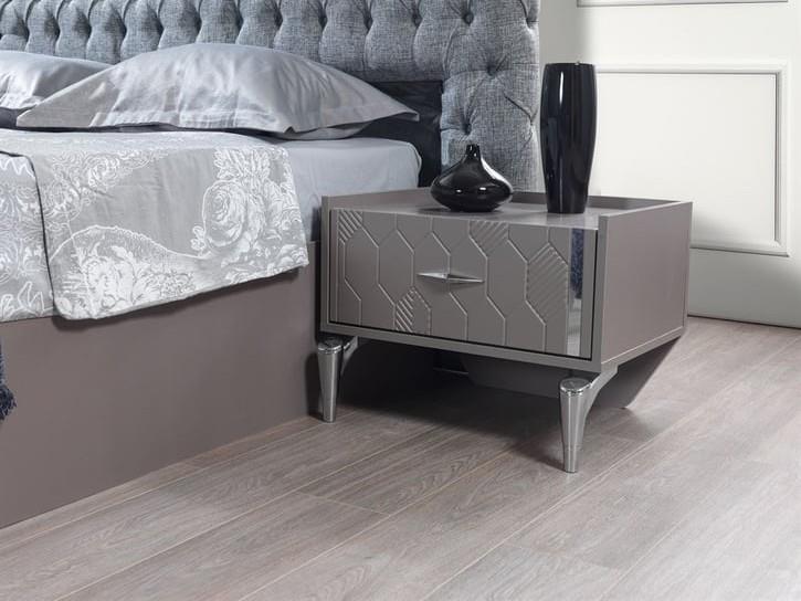 CARAMEL NIGHTSTAND