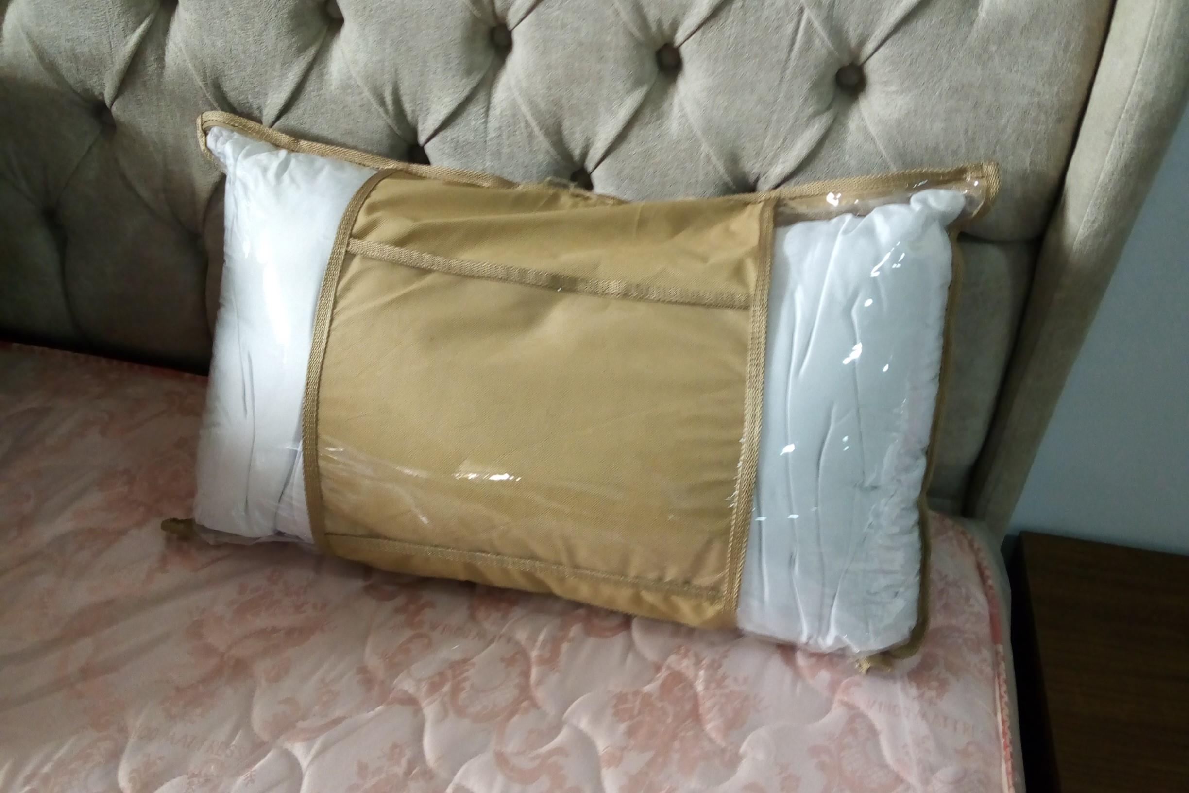 KING ELEGANT PILLOW