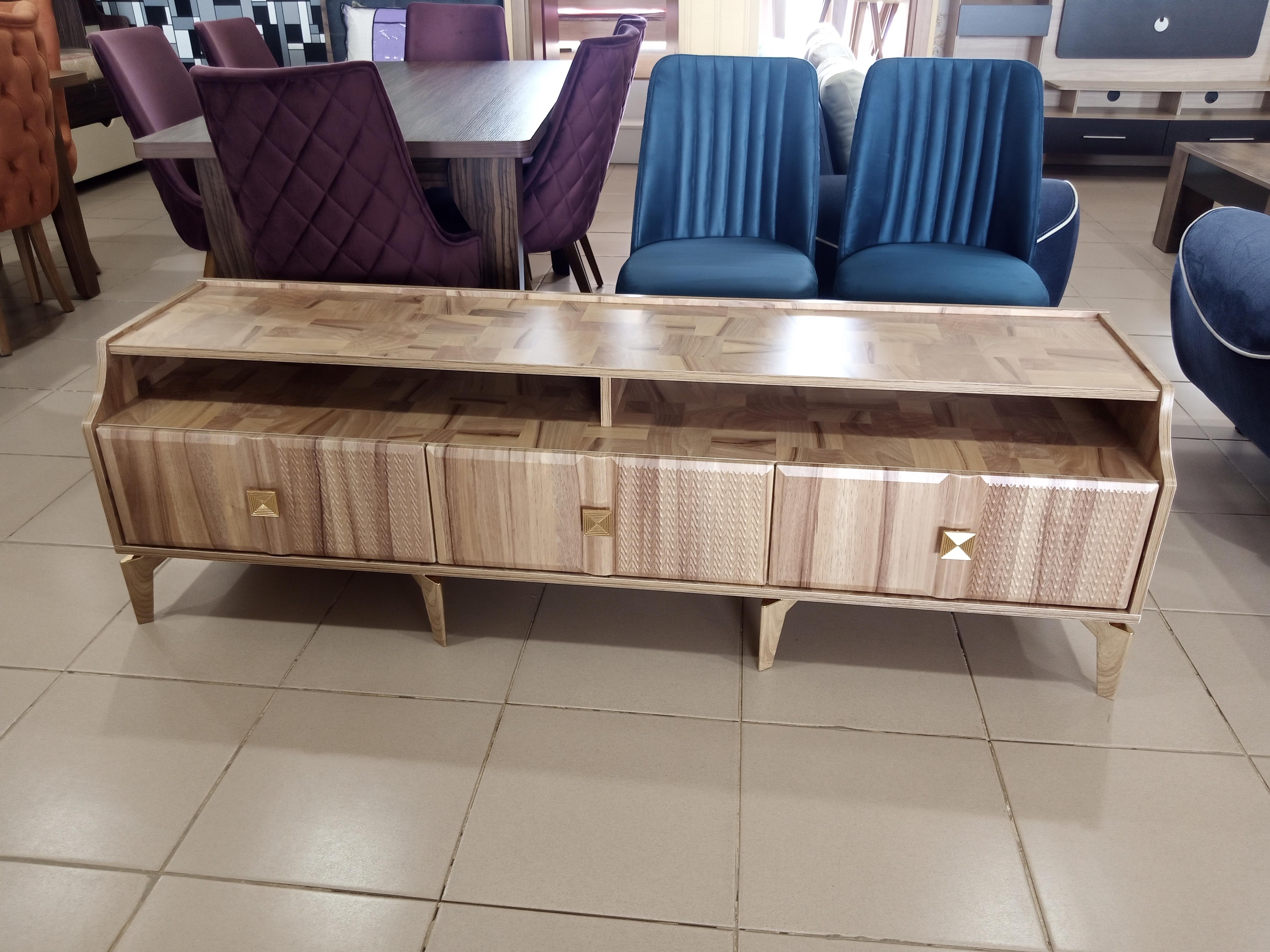 PICASSO 180 TV STAND