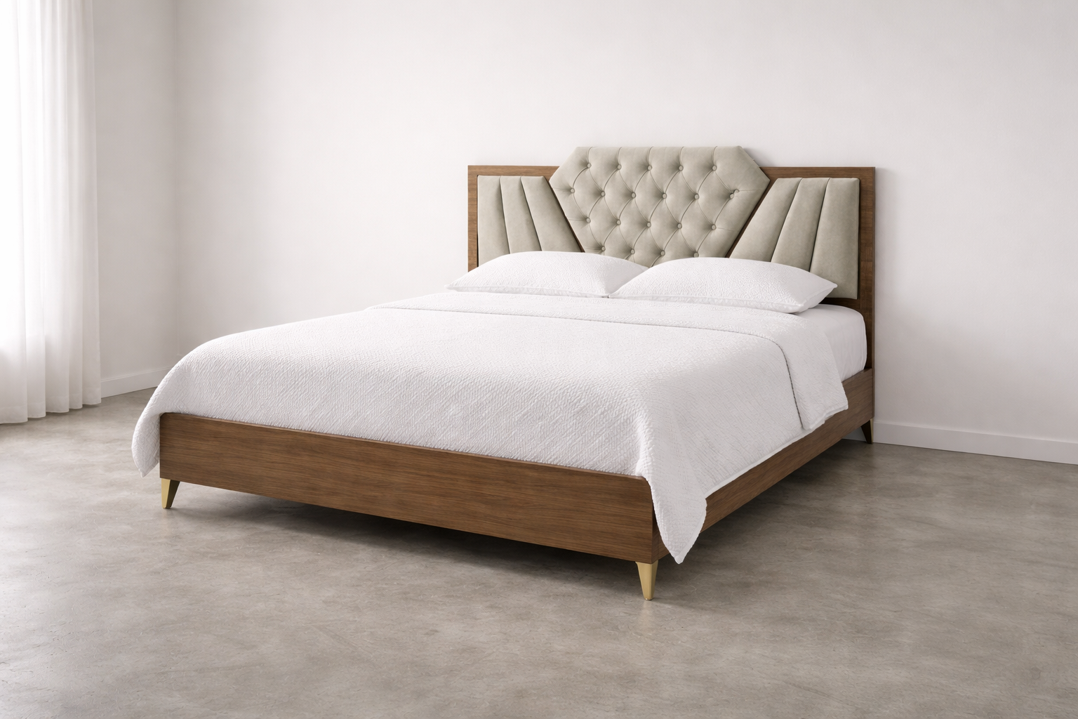 ROYAL BEDSTEAD