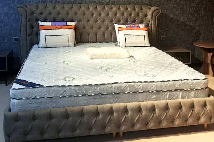 COUNTRY TNG BEDSTEAD