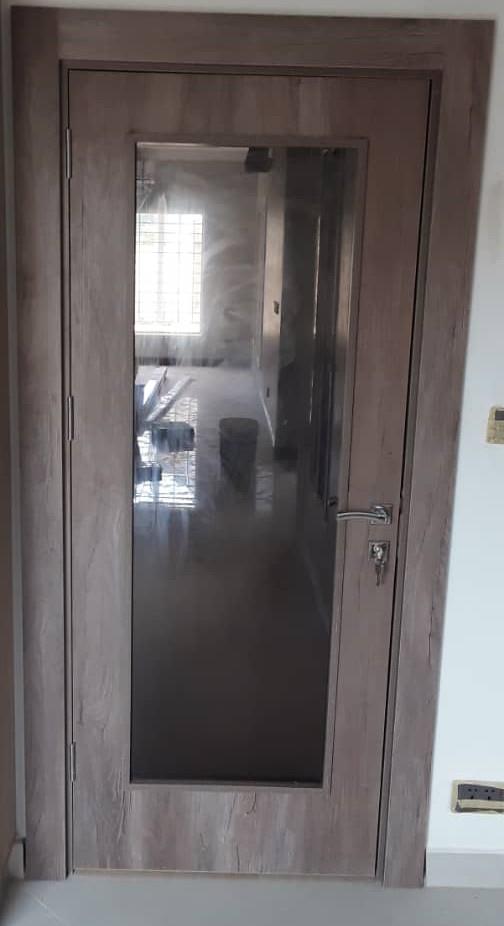 ELEGANT SINGLE GLASS DOOR