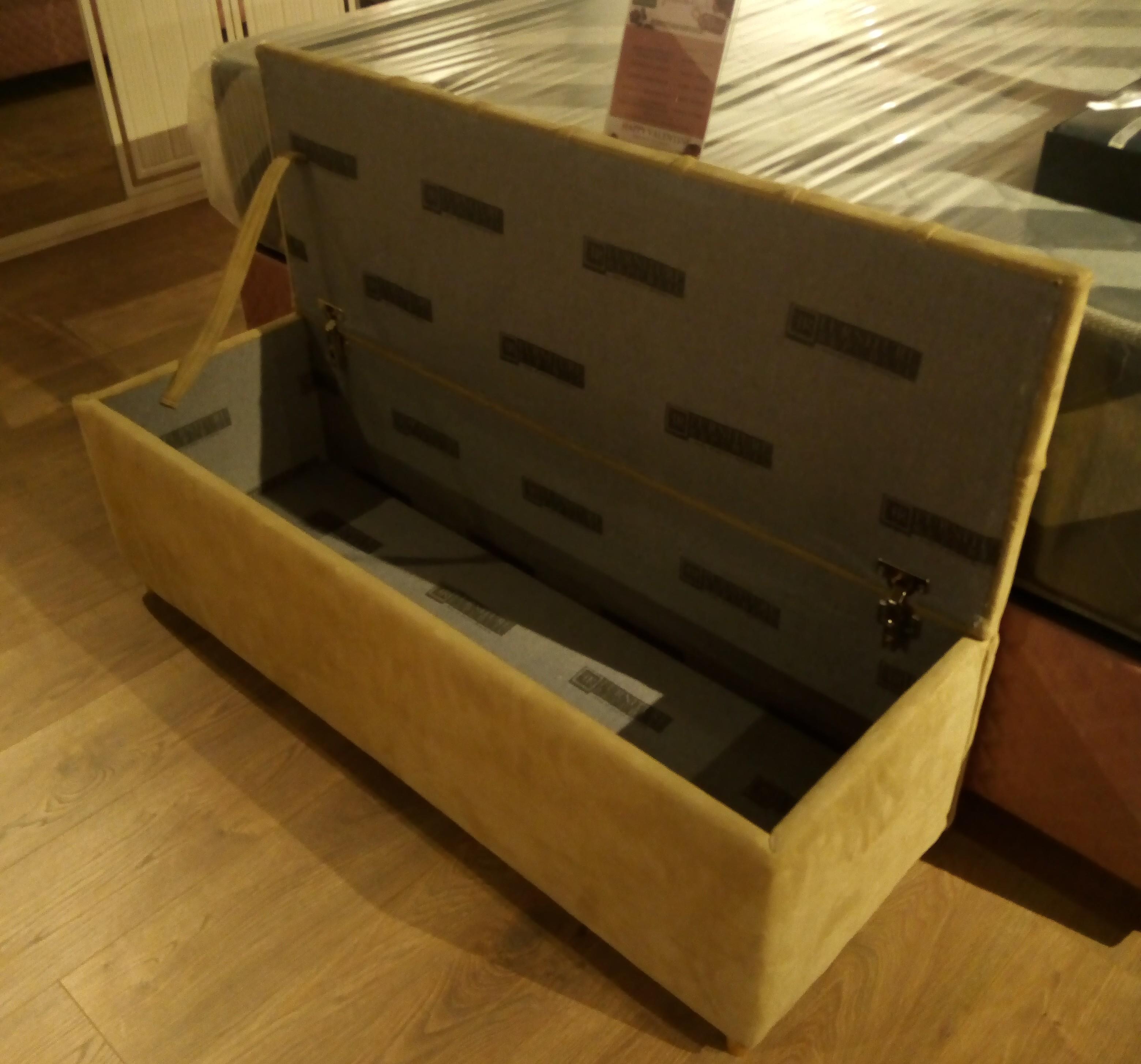 OTTOMON STORAGE POUF 120