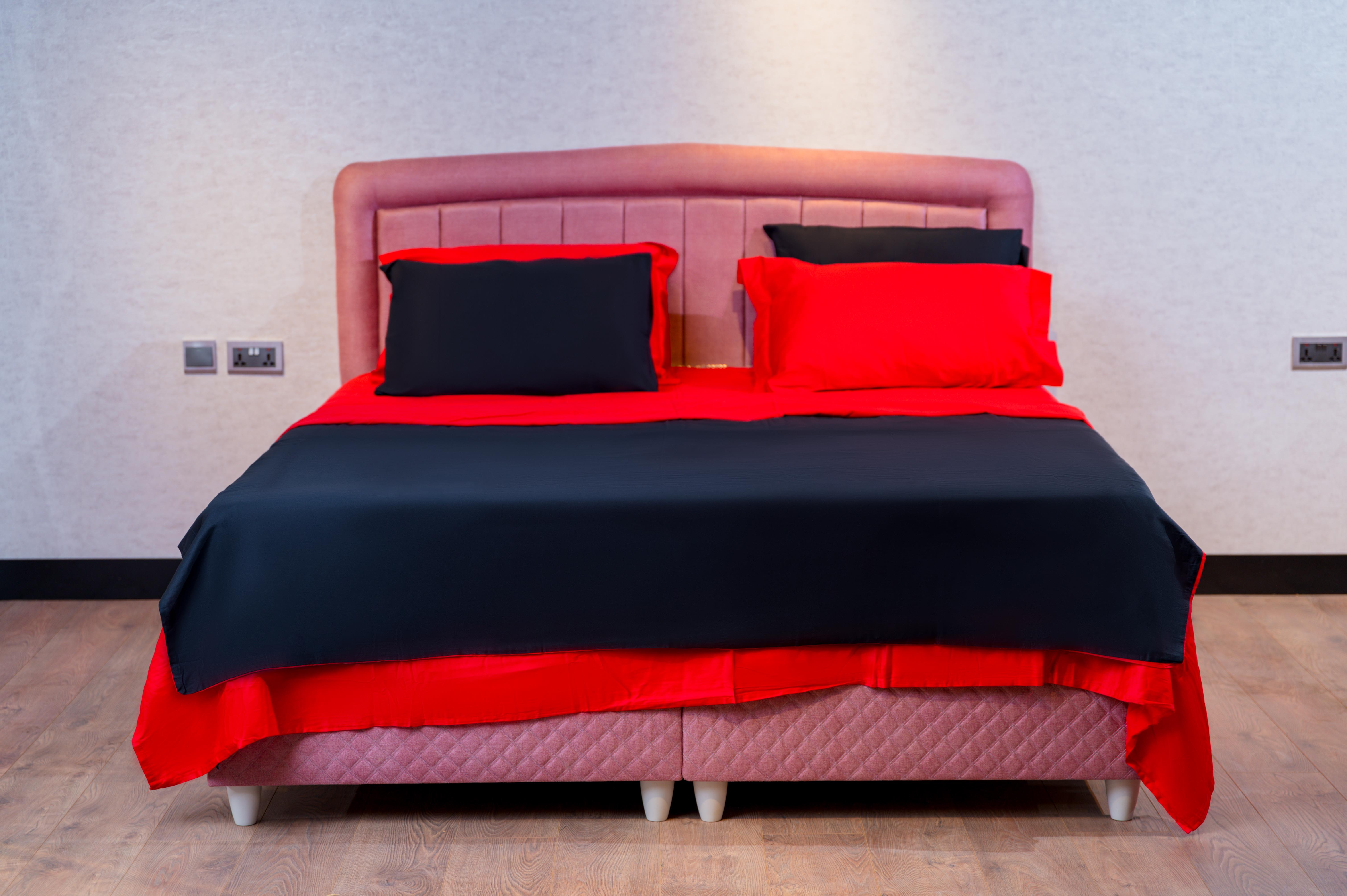 SAFRAN BEDSTEAD & STORAGE 200x180