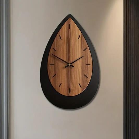 VINTAGE WOODEN WALL CLOCK