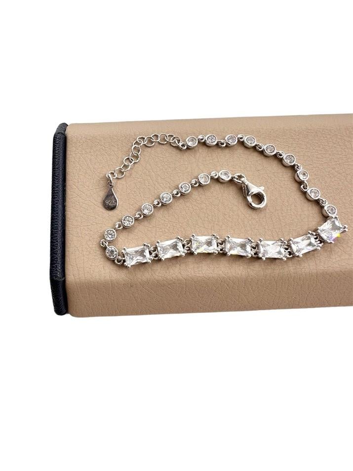 TAŞLI GÜMÜŞ BİLEKLİK