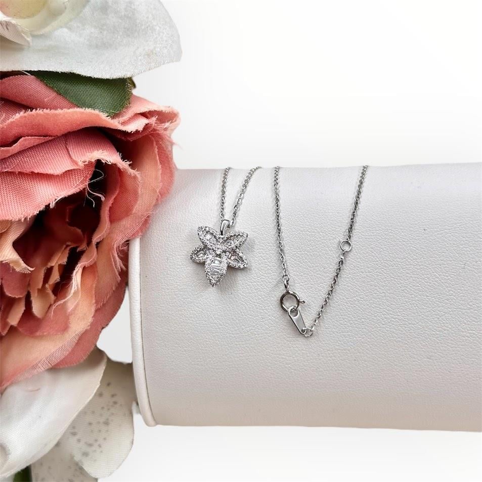 ÇINAR YAPRAĞI GÜMÜŞ KOLYE