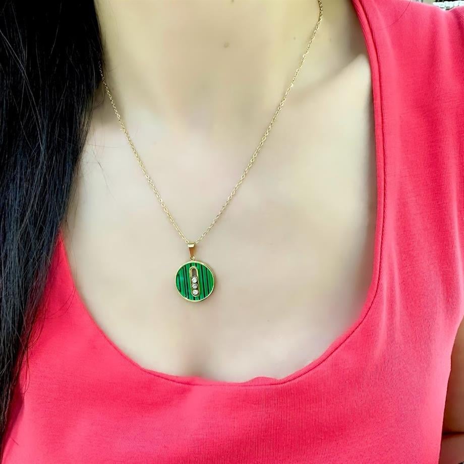 TAŞLI ÇELİK KOLYE