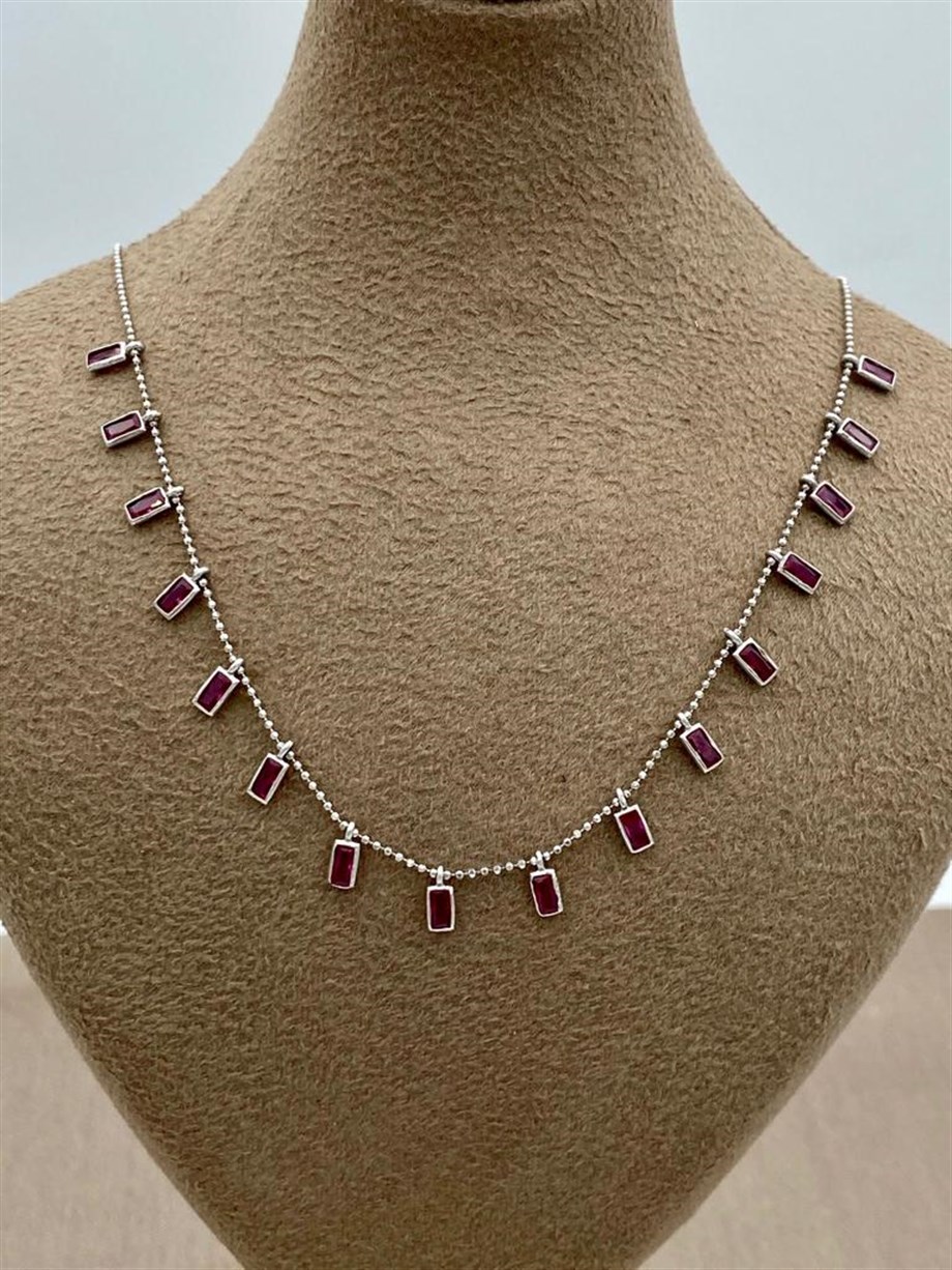 TAŞLI GÜMÜŞ KOLYE