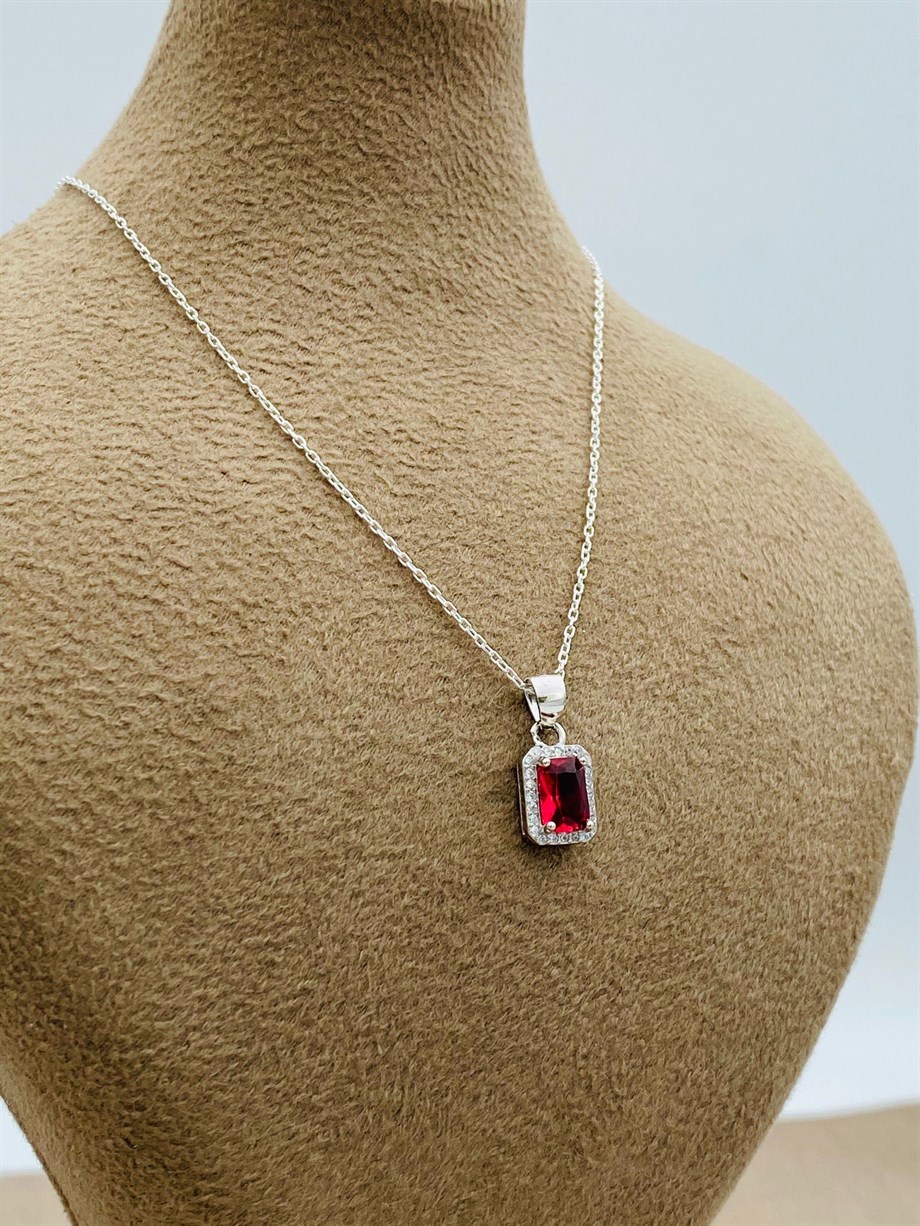 TAŞLI GÜMÜŞ KOLYE