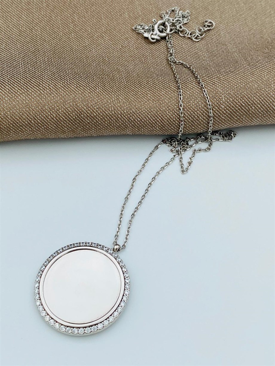 TAŞLI PLAKA GÜMÜŞ KOLYE