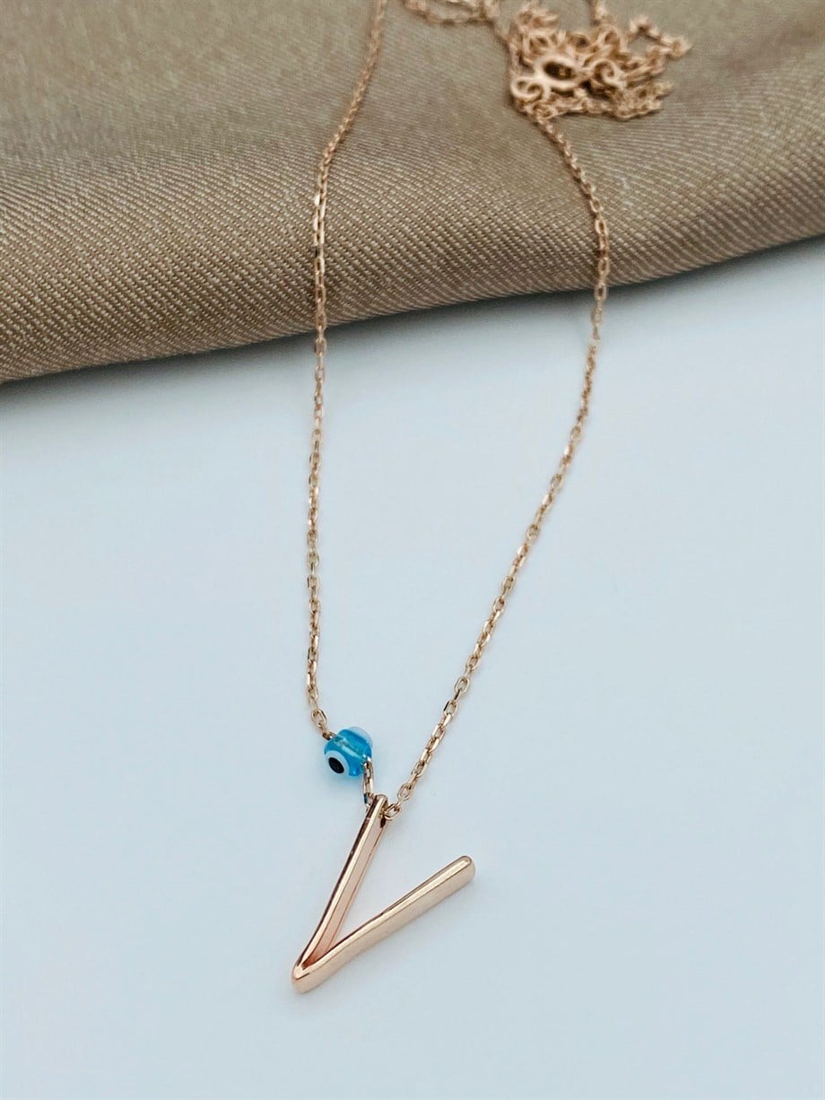 ''V'' HARFİ GÜMÜŞ KOLYE