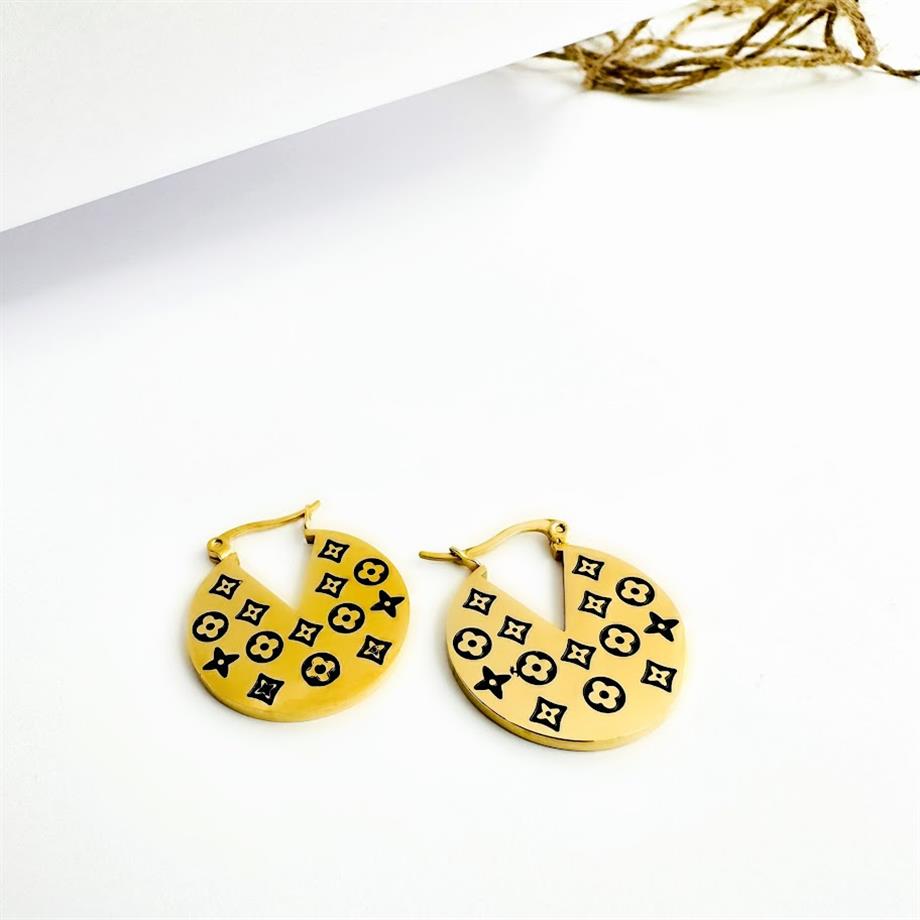 YONCA MODEL ÇELİK KÜPE