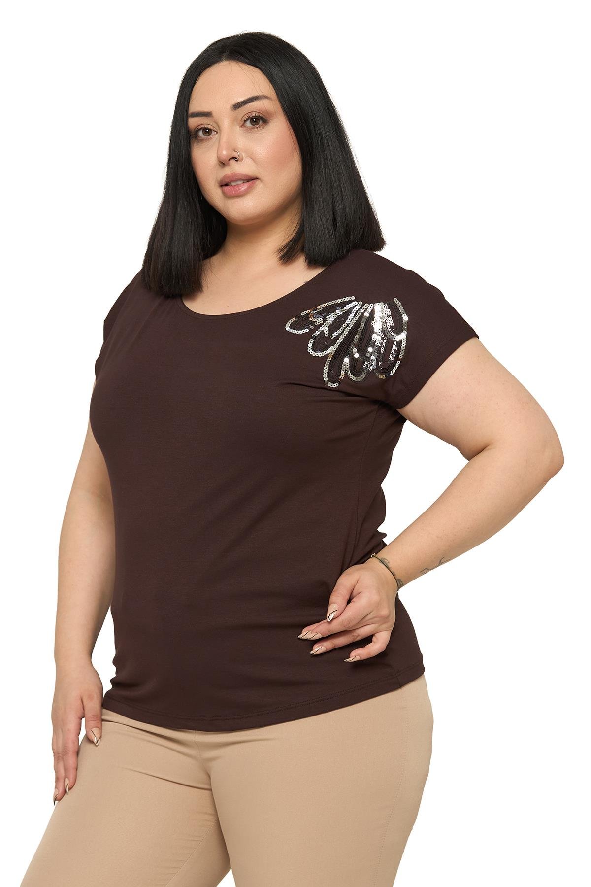 Büyük Beden Düşük Kısa Kollu Omuzda Damla Desenli Kahverengi Bluz