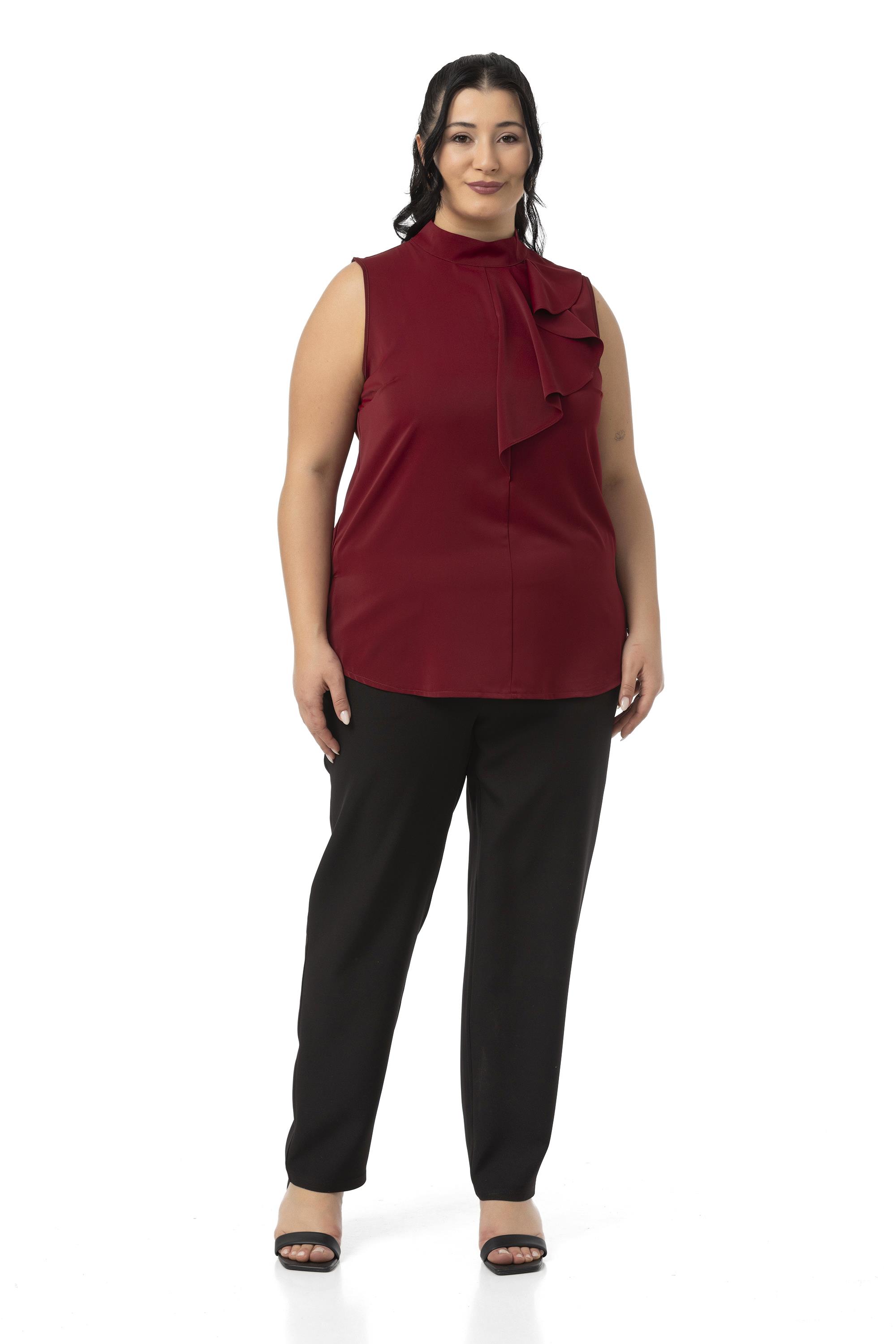 Büyük Beden Yarım Dik Yaka Asimetrik Volanlı Kolsuz Bordo Bluz