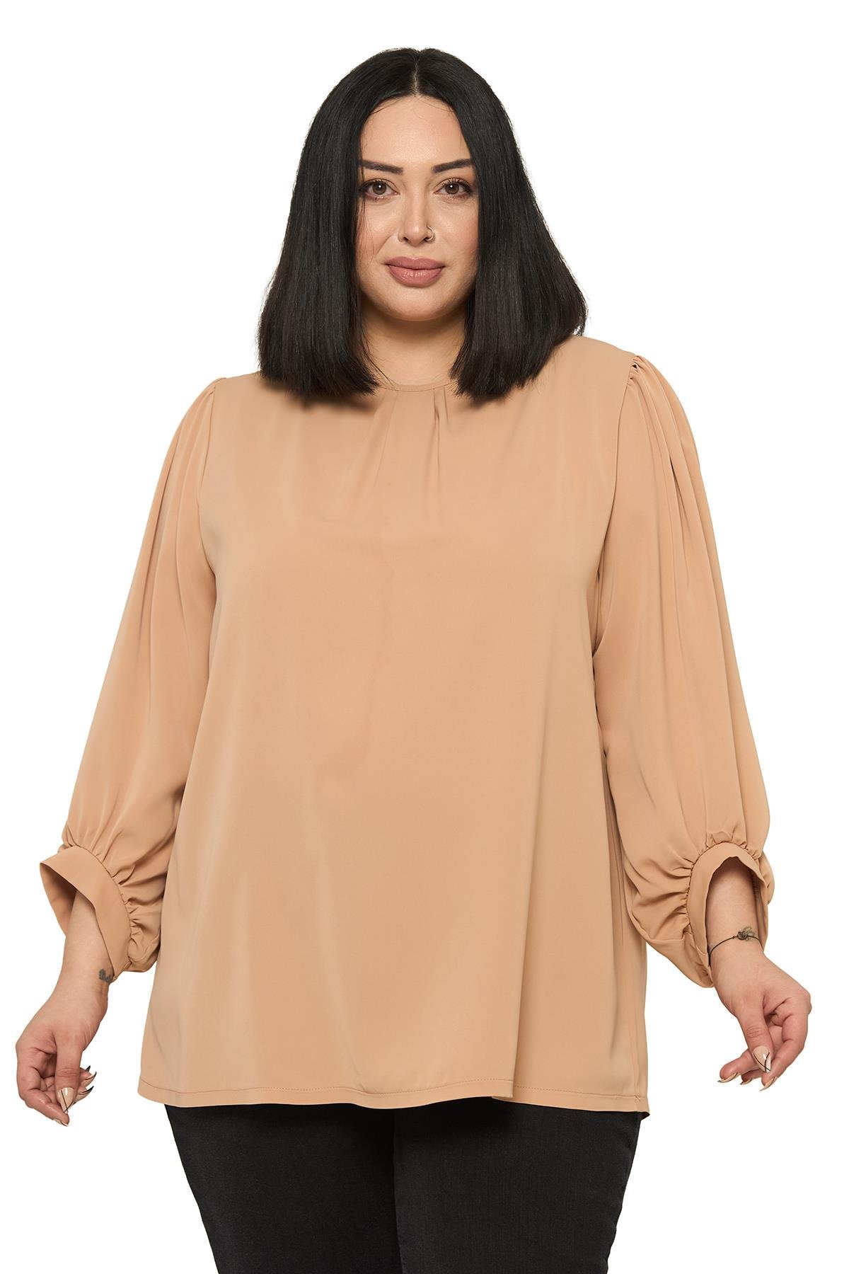 Büyük Beden Yuvarlak Yaka Truvakar Büzgülü Kollu Rahat Kesim Vizon Bluz