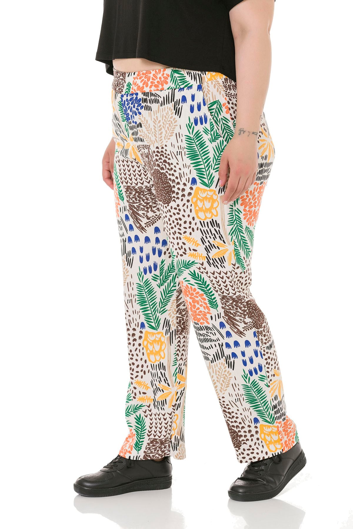 Plus Size Elastic Waist Pocket Patterned Woven Viscose White Trousers