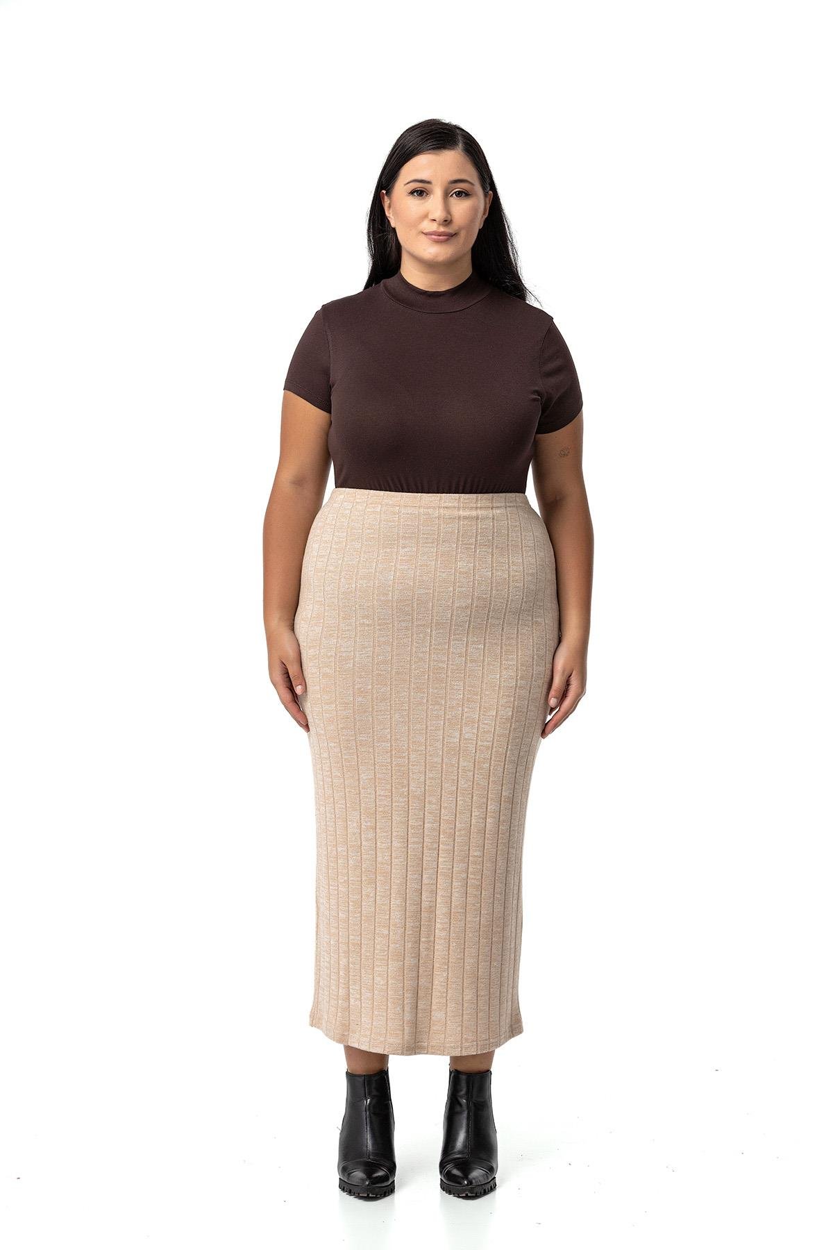Plus Size Ribbed Knitwear Beige Skirt with Elastic Waist