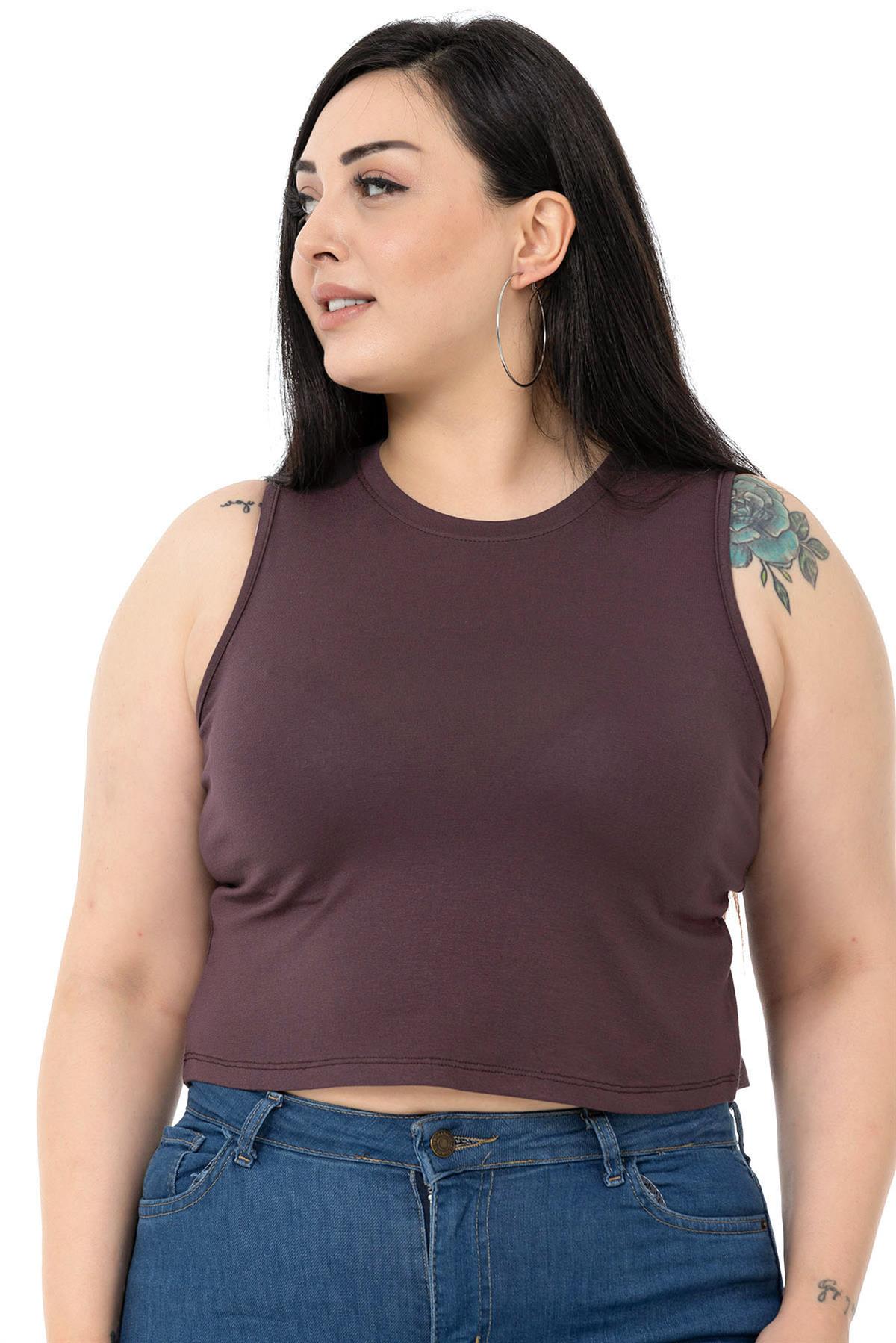 Büyük Beden Bisiklet Yaka Kolsuz Crop Viskon Koyu Vizon Body