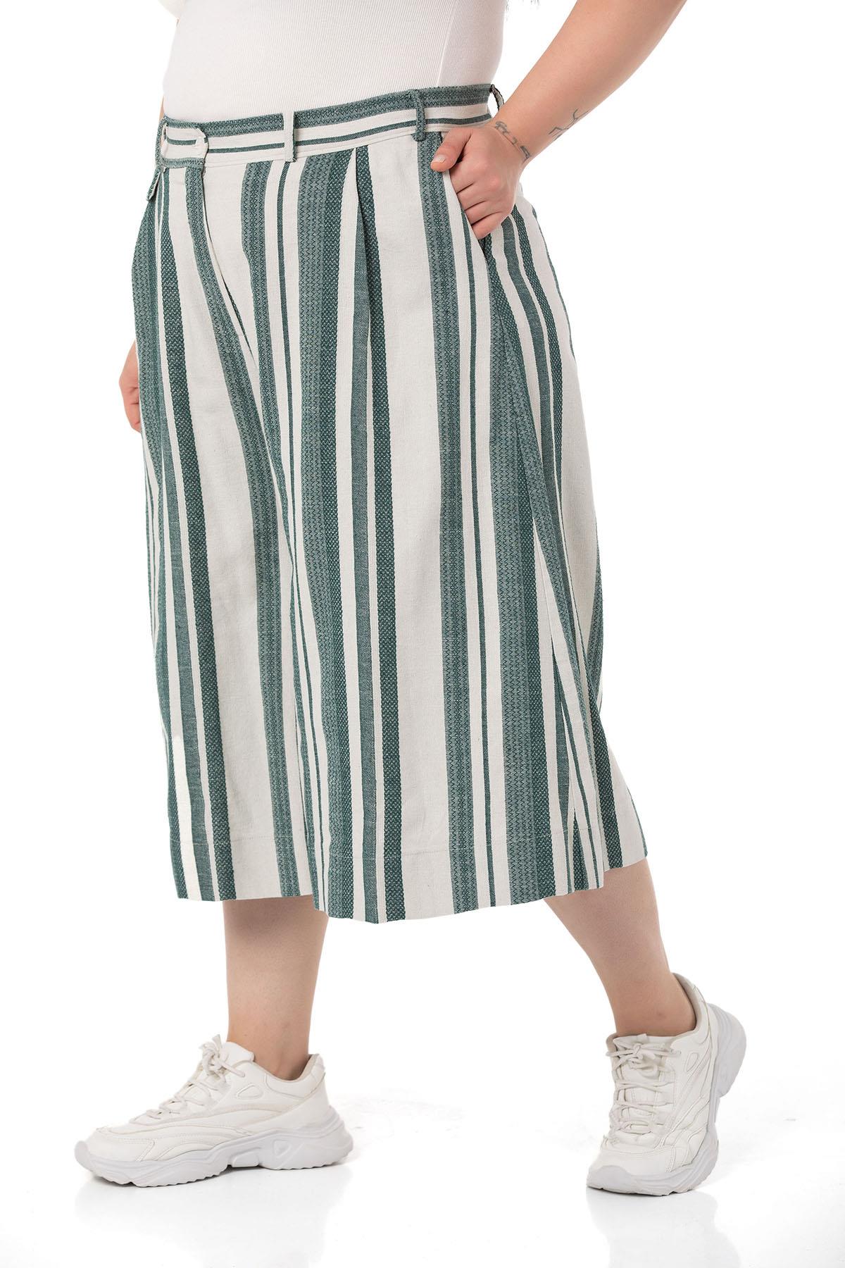 Plus Size Wide Leg Pocket Bermuda Green Trousers