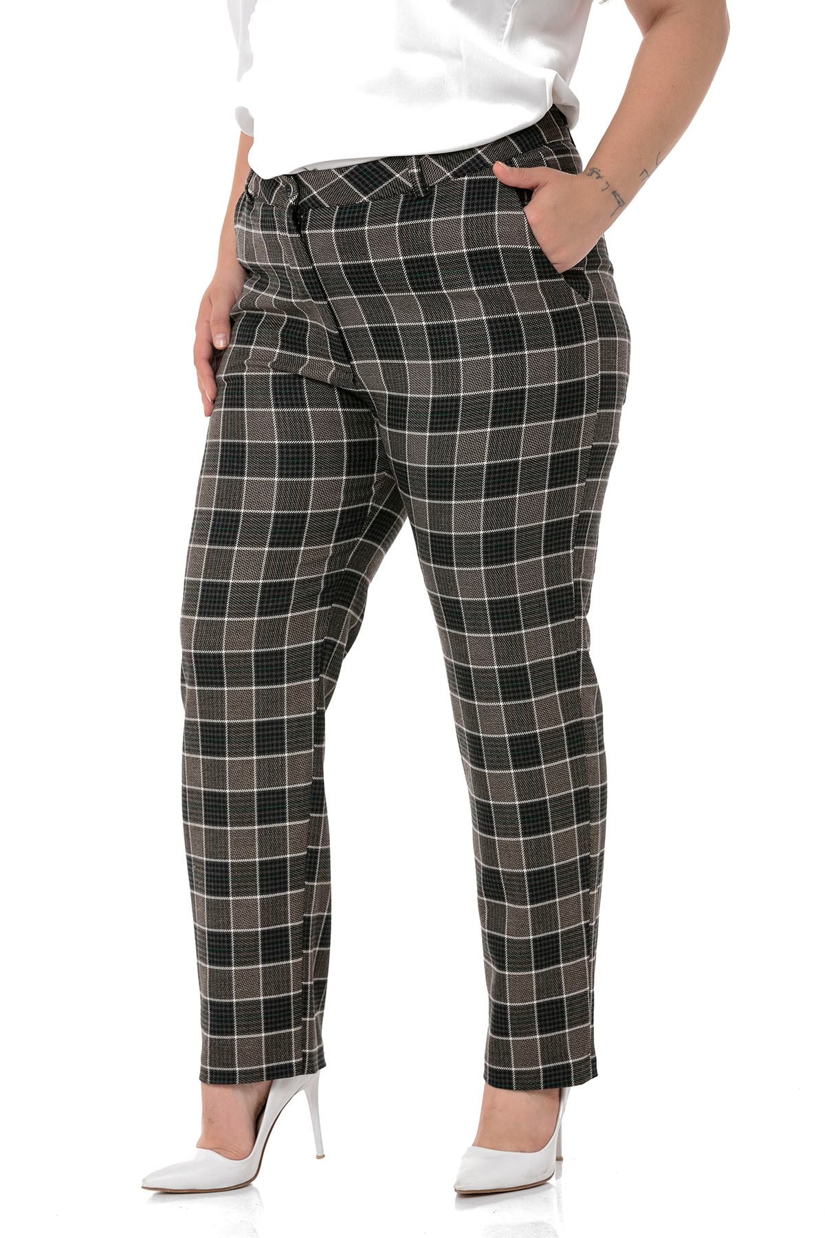 Plus Size Slim Leg Pocket Black Emerald Plaid Trousers