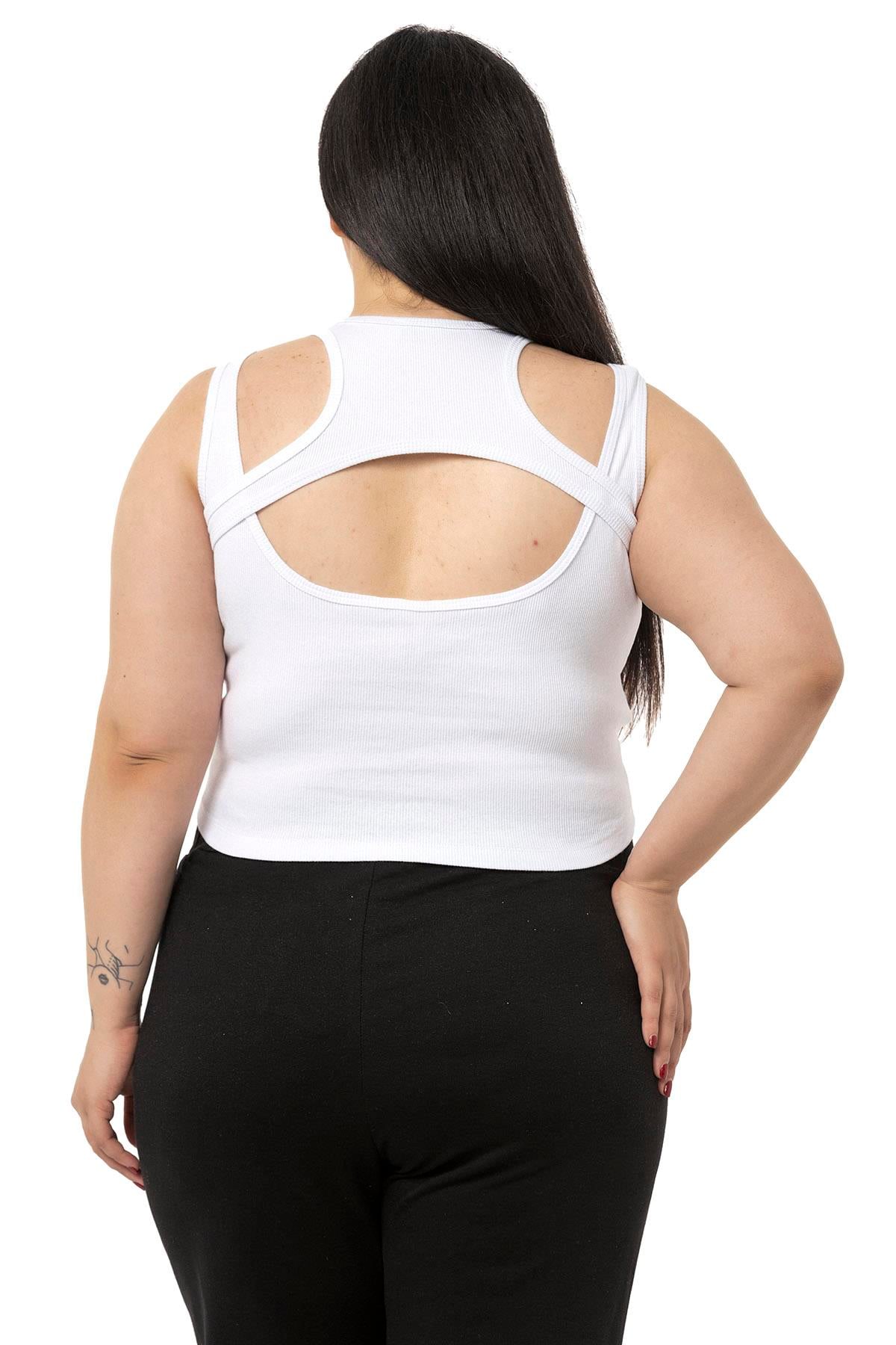 Büyük Beden Göğüs Dekolteli Fitilli Kaşkorse Beyaz Body