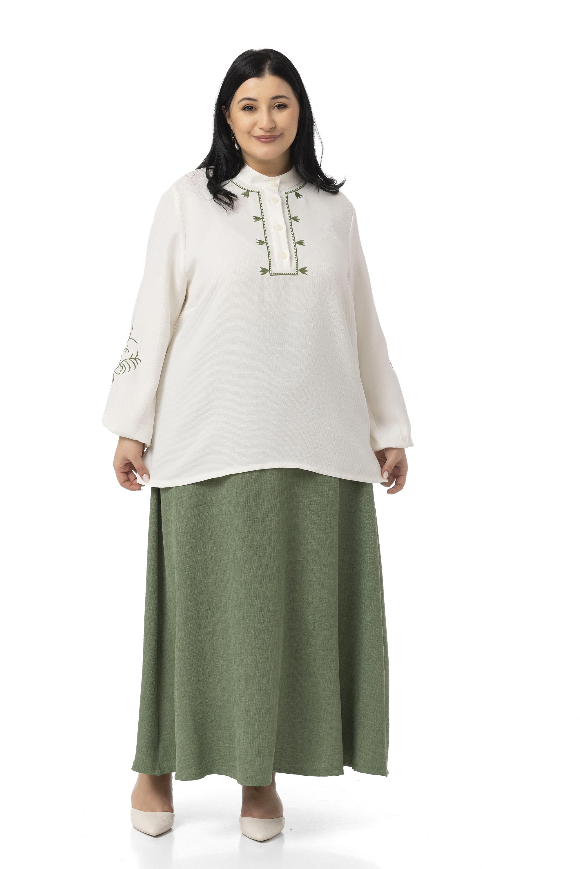 Büyük Beden Nakış Detaylı Bluz Etek Haki İkili Takım