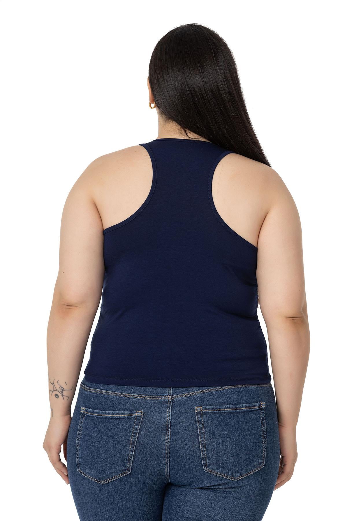 Büyük Beden Önü ve Yanları Drapeli Halter Yaka Lacivert Body