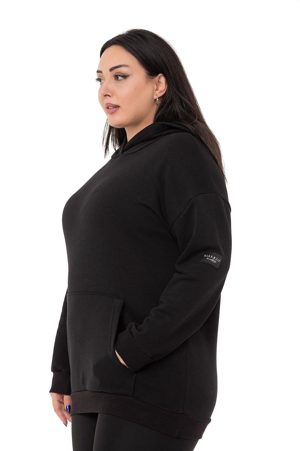 Plus Size Black Three Thread Sweatshirt with Hooded Kangaroo Pocket and Text Detail on the Back