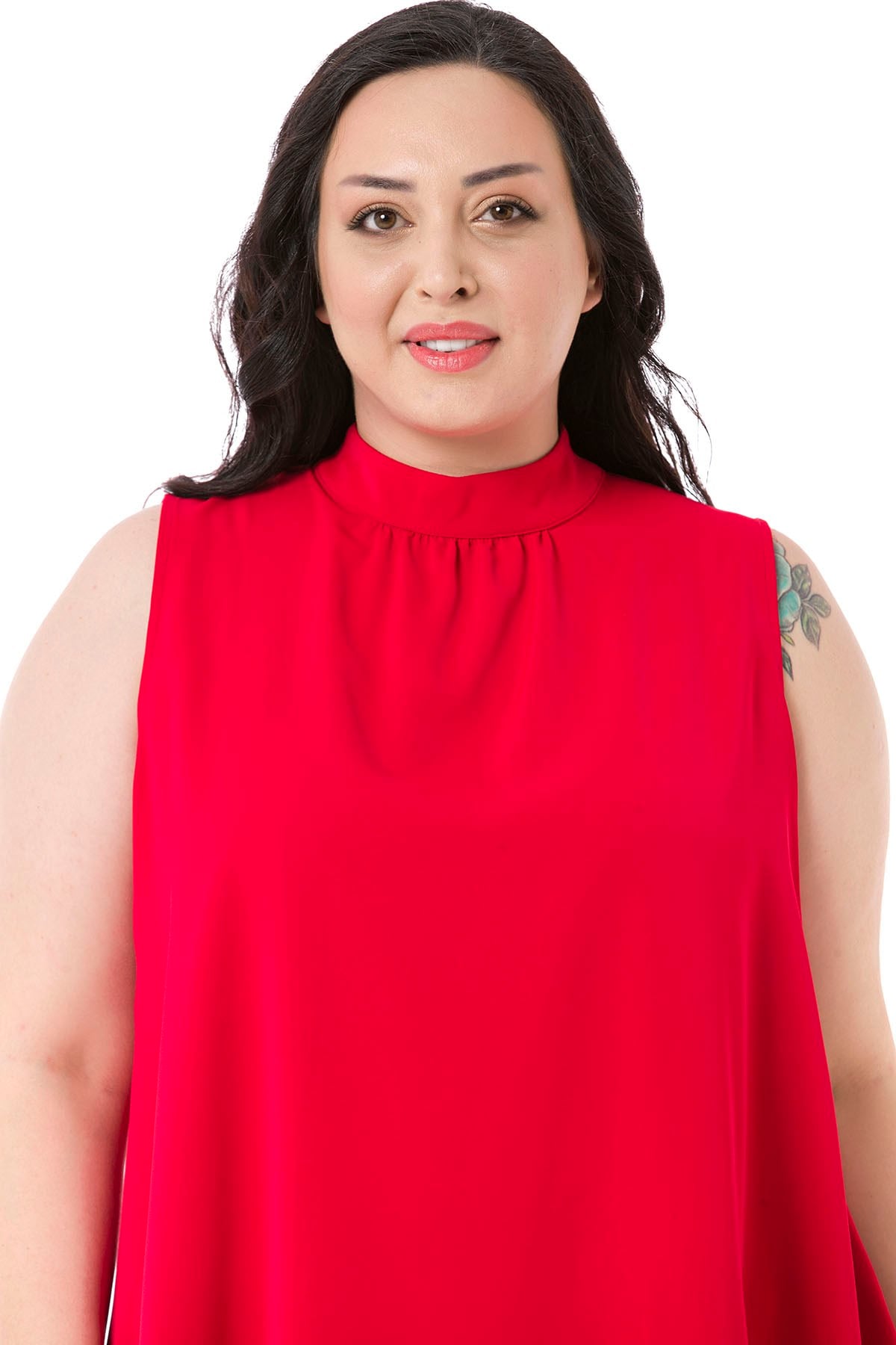 Plus Size Sleeveless Red Blouse with Buttoned Back Collar and High Collar