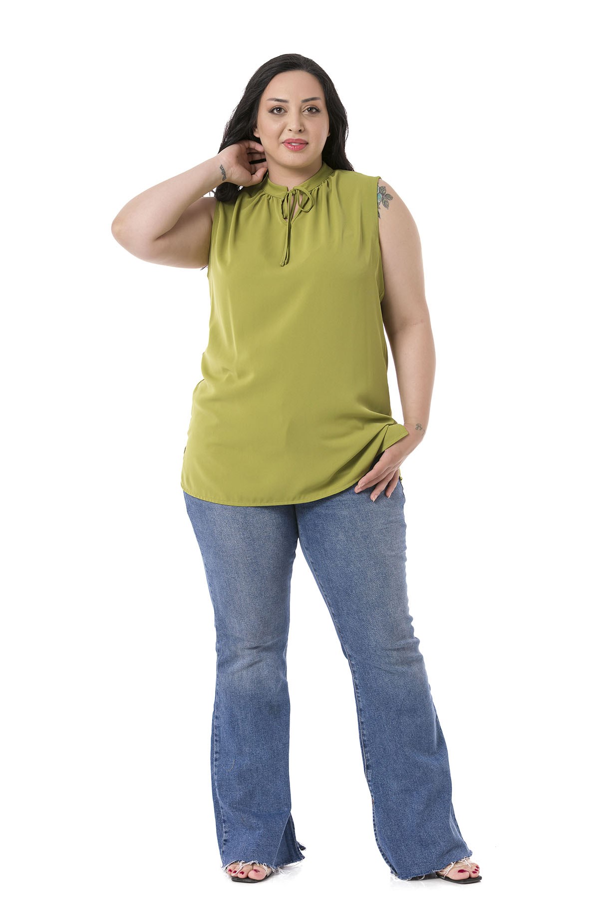 Plus Size Sleeveless Green Blouse with Tie-Down Collar High Collar and Side Slits
