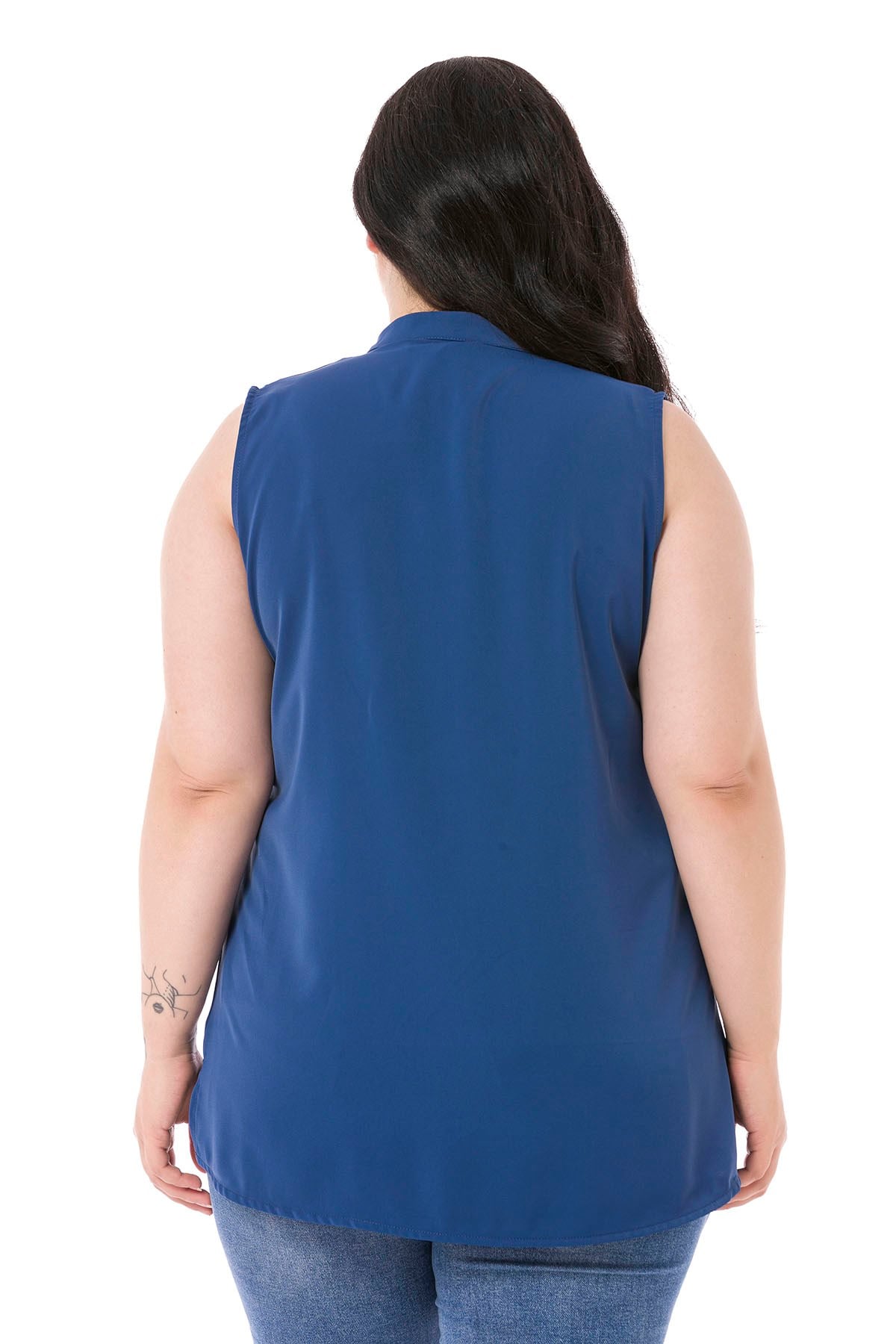 Plus Size Sleeveless İndigo Blouse with Tie-Down Collar High Collar and Side Slits