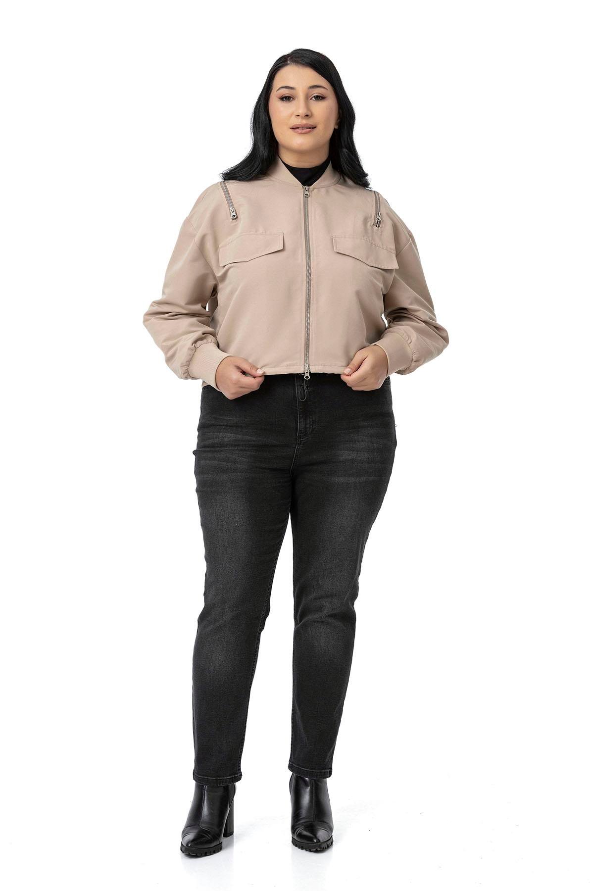 Büyük Beden Yakası ve Kol Ağzı Ribanalı Fermuar Detaylı Bej Rengi Bomber Ceket
