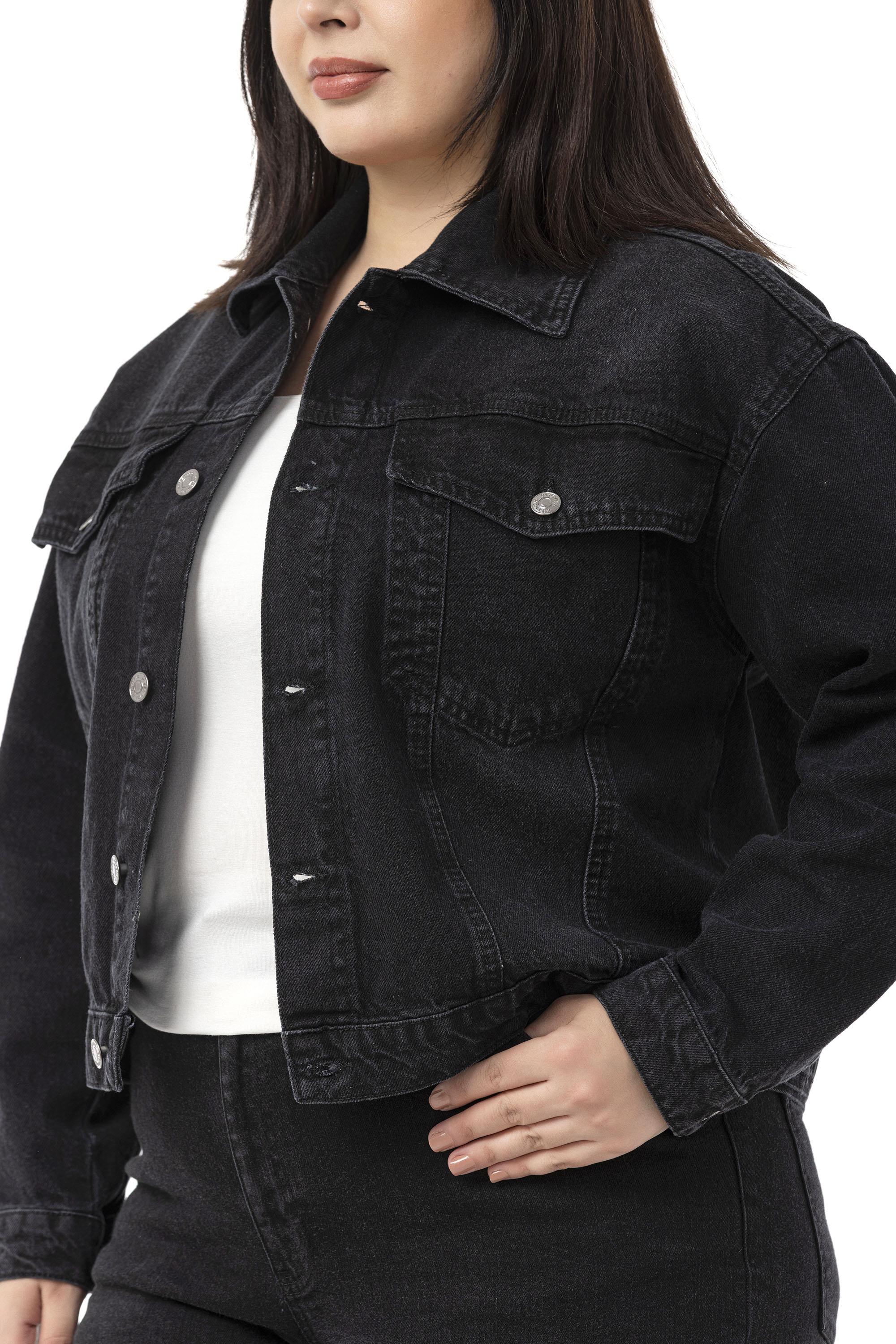 Büyük Beden Göğüsten Çift Cepli Kısa Siyah Denim Ceket