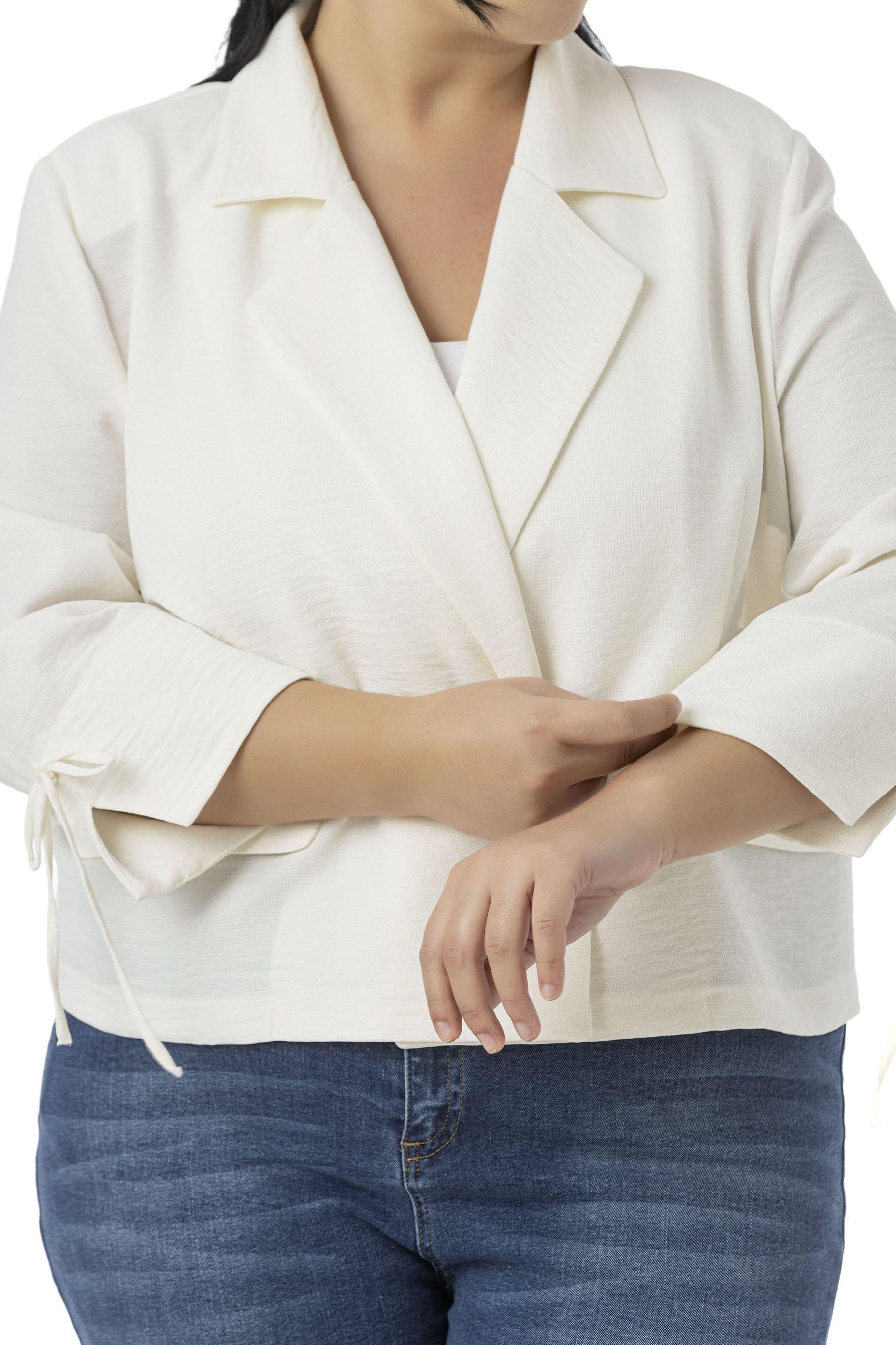 Büyük Beden Truvakar Kol Süs Cepli Vatkalı Astarsız Kısa Beyaz Ceket