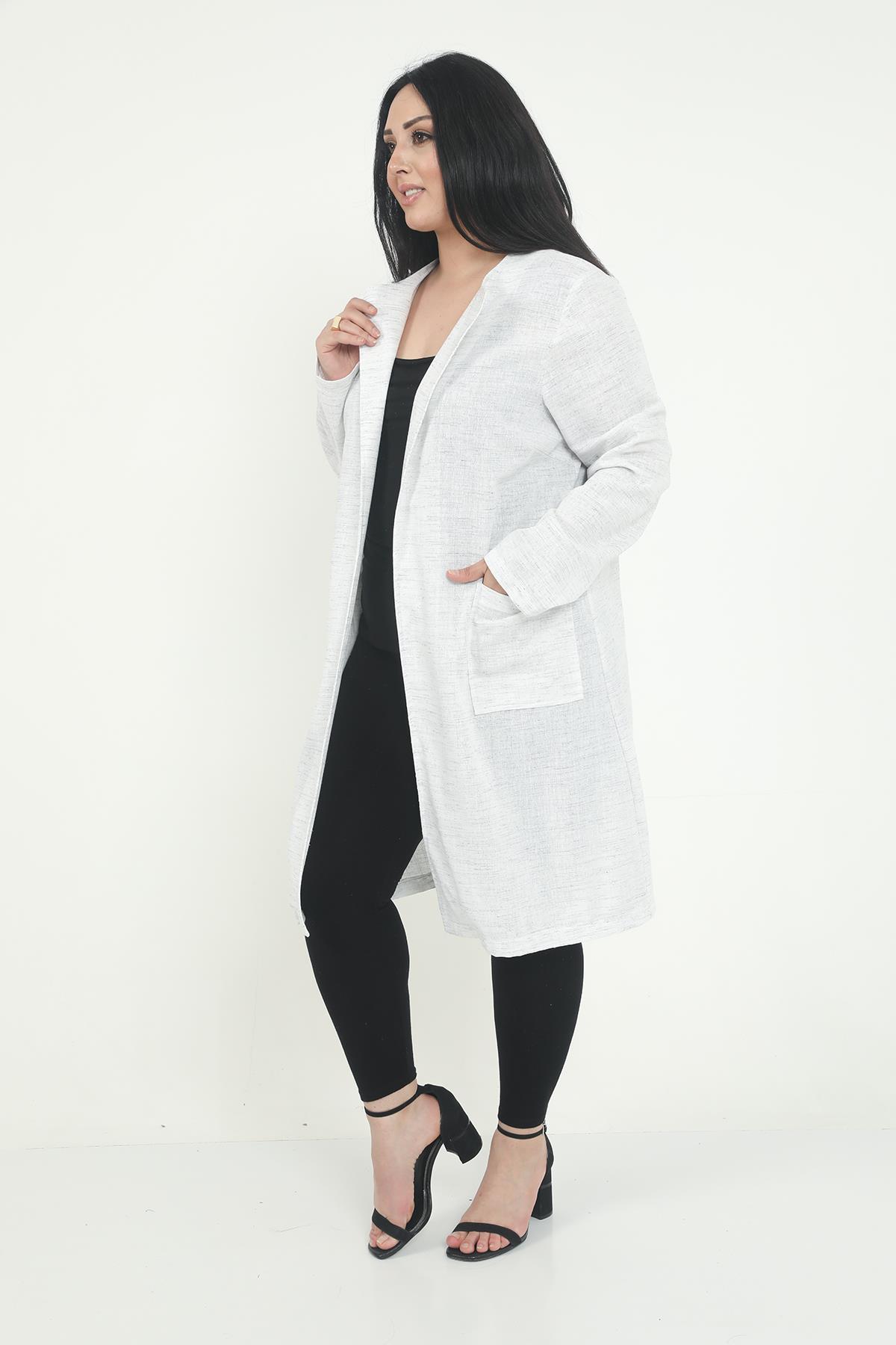 Round Neck Unlined White Jacket with Pockets