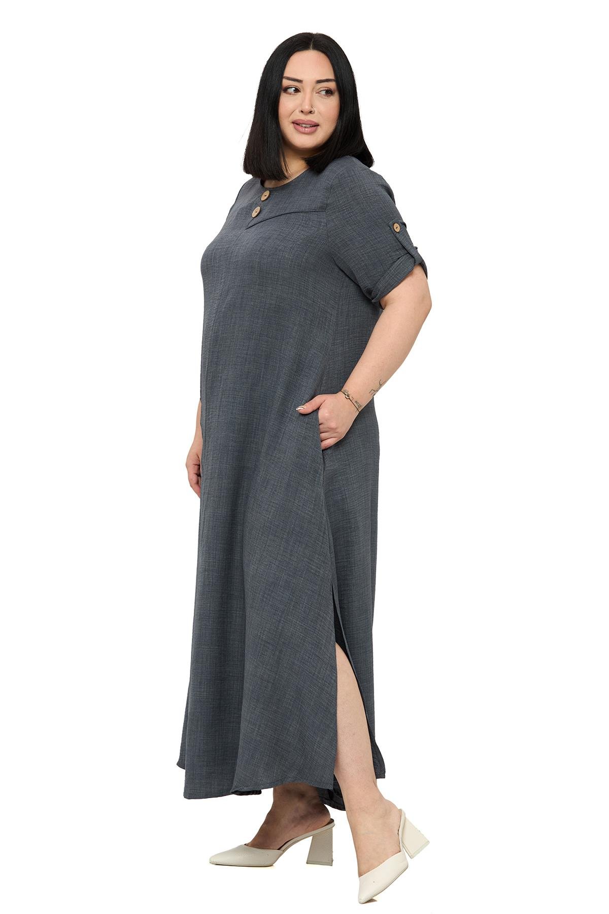 Büyük Beden Katlamalı Yarım Kollu Apoletli Yırtmaçlı Uzun Antrasit Elbise 