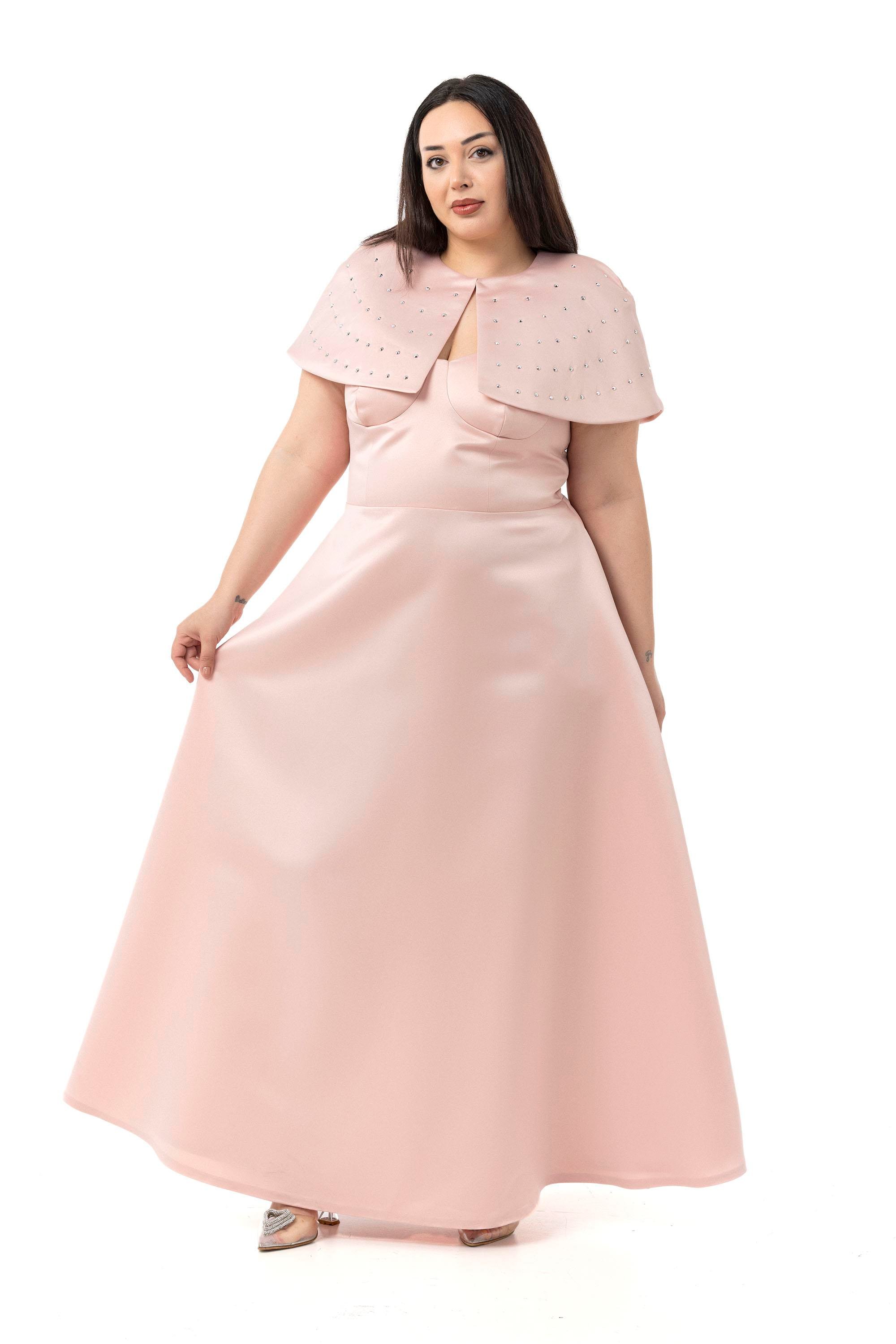 Büyük Beden Sırt Dekolteli Kısa Pelerinli Abiye Pudra Elbise