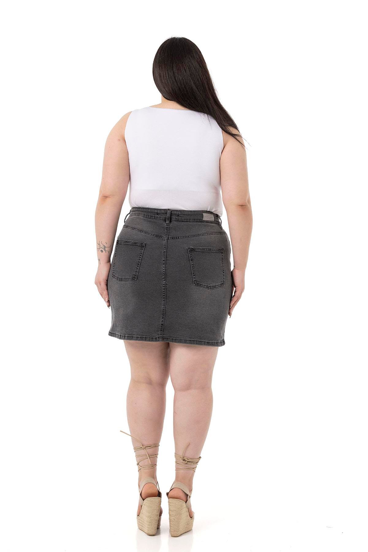 Büyük Beden Taşlama Detaylı Beş Cepli Antrasit Mini Denim Etek