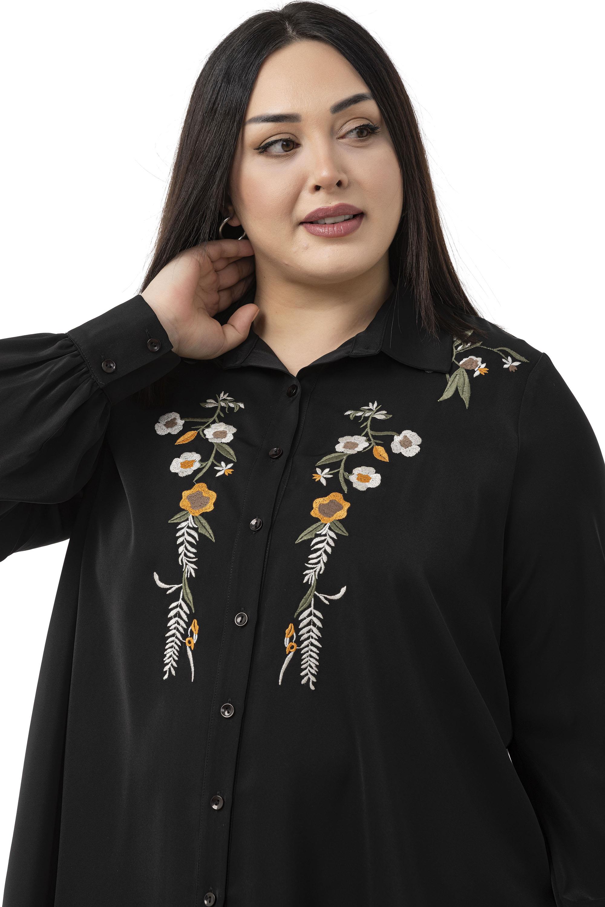 Büyük Beden Nakış Detaylı Siyah Gömlek