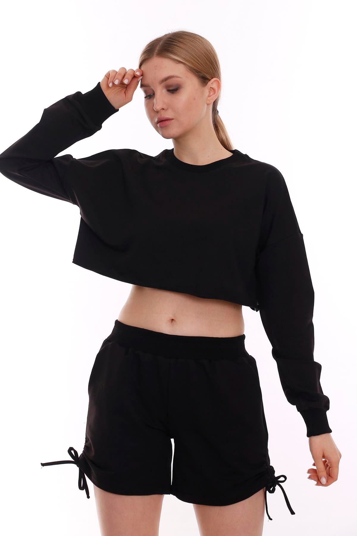 Yanları Bağcık Detaylı Crop Siyah Şort Takım