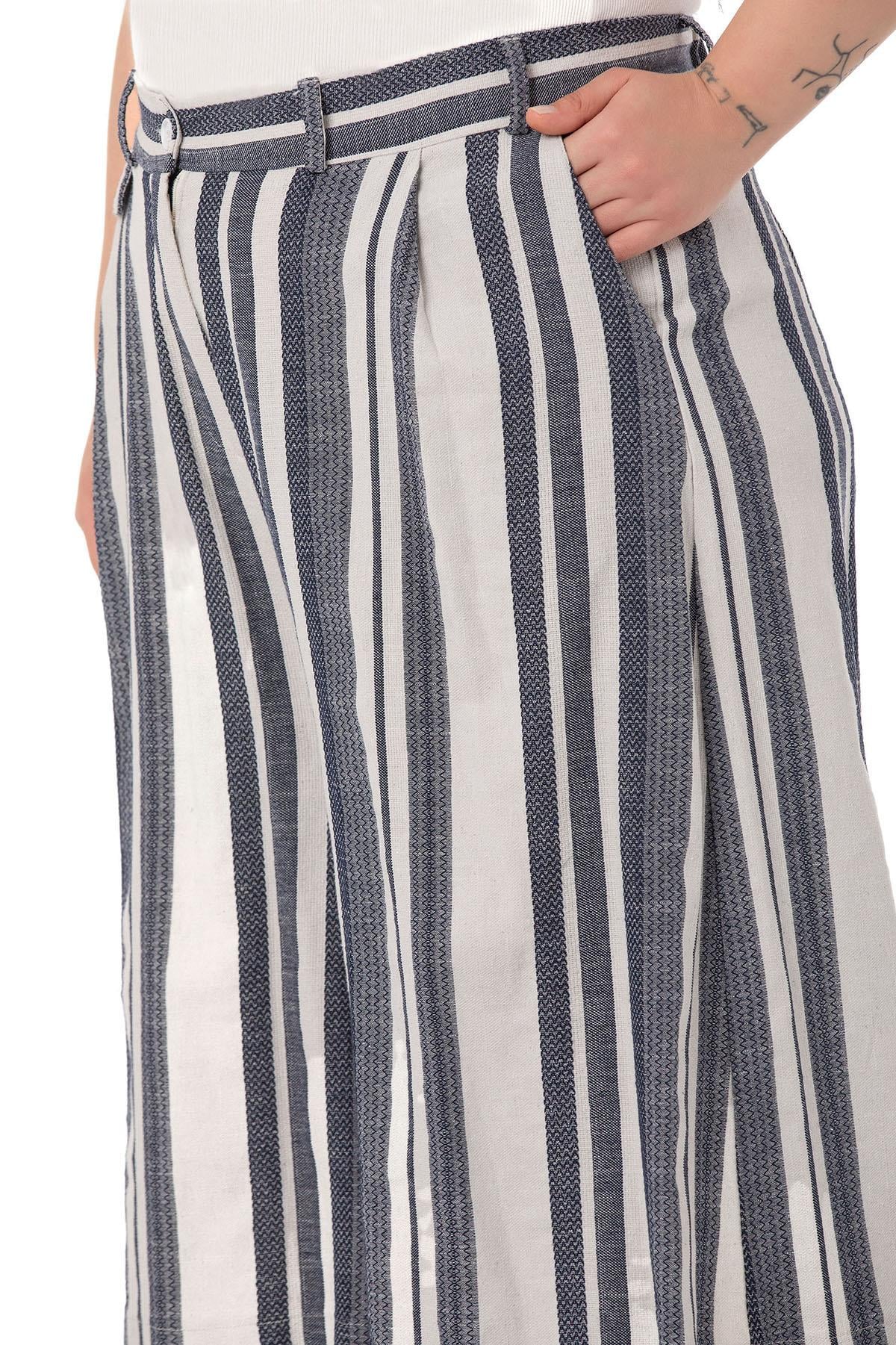 Plus Size Wide Leg Pocket Bermuda Navy Blue Trousers