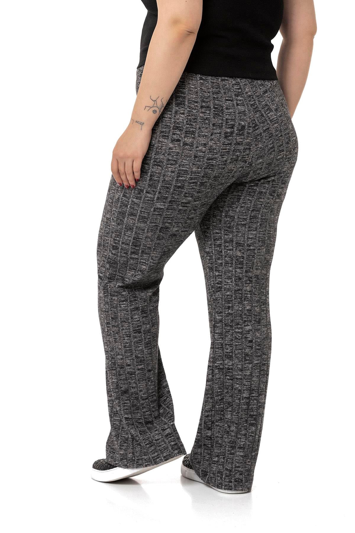 Büyük Beden Geniş Paça Beli Lastikli Fitilli Triko Siyah Pantolon