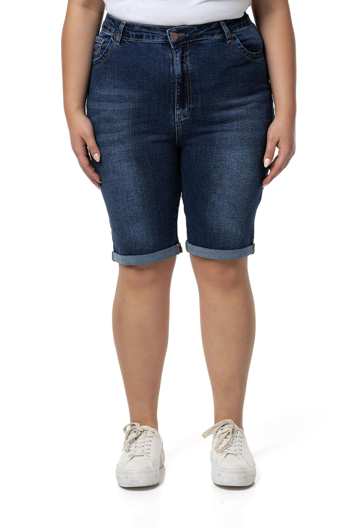 Büyük Beden Paçası Katlamalı Beş Cepli Denim Lacivert Şort
