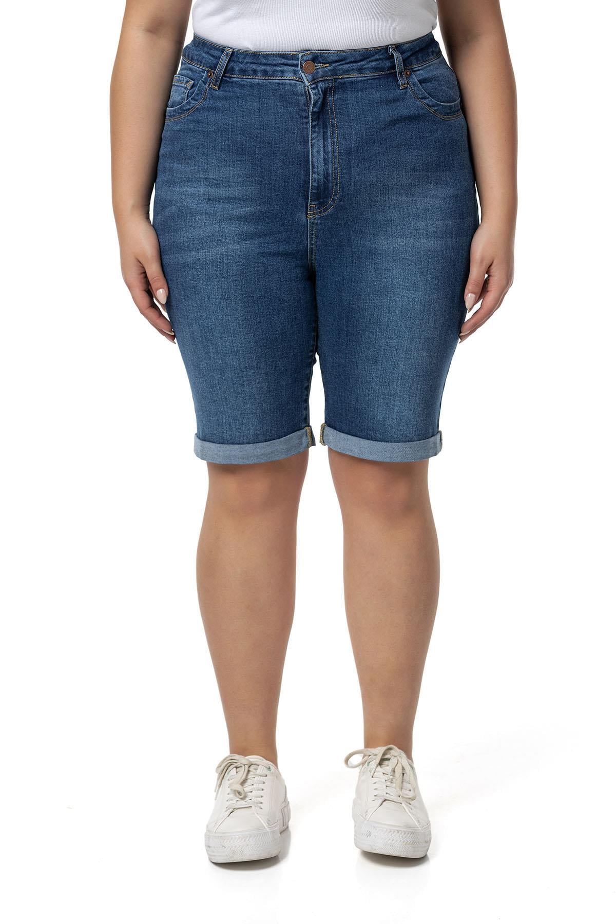 Büyük Beden Paçası Katlamalı Beş Cepli Denim Mavi Şort