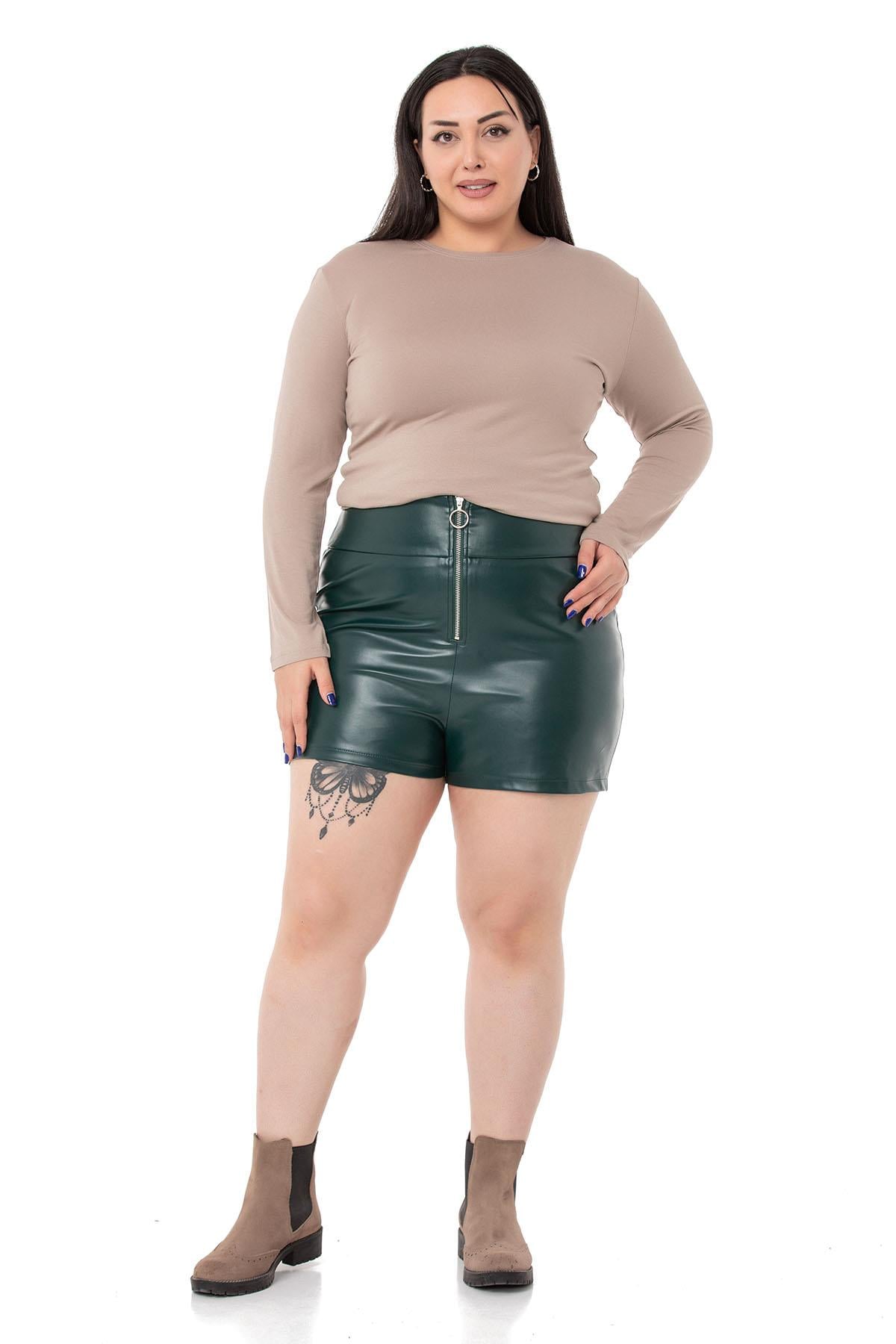 Plus Size Zipper Closure Khaki Leather Shorts