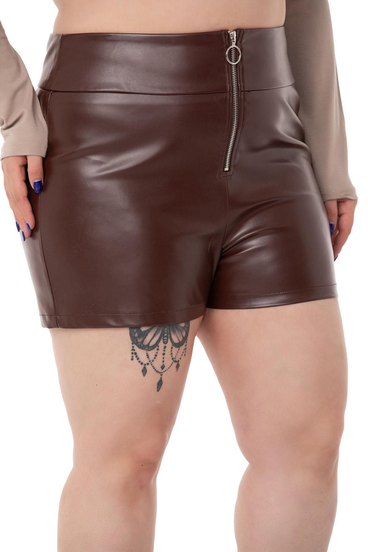 Plus Size Zipper Closure Brown Leather Shorts