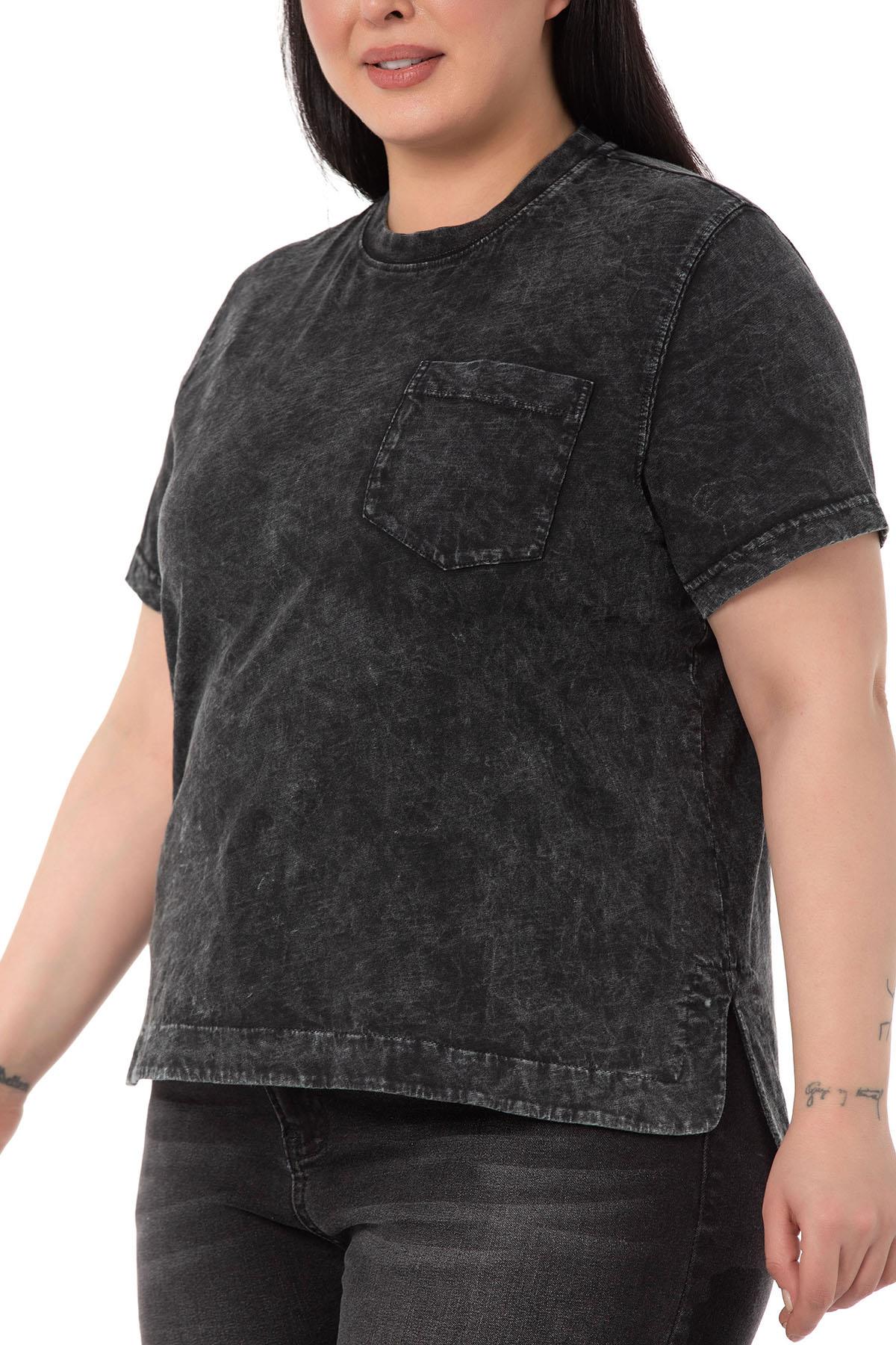 Büyük Beden Parça Boyalı Bisiklet Yaka Kavisli Yırtmaçlı Siyah T-shirt