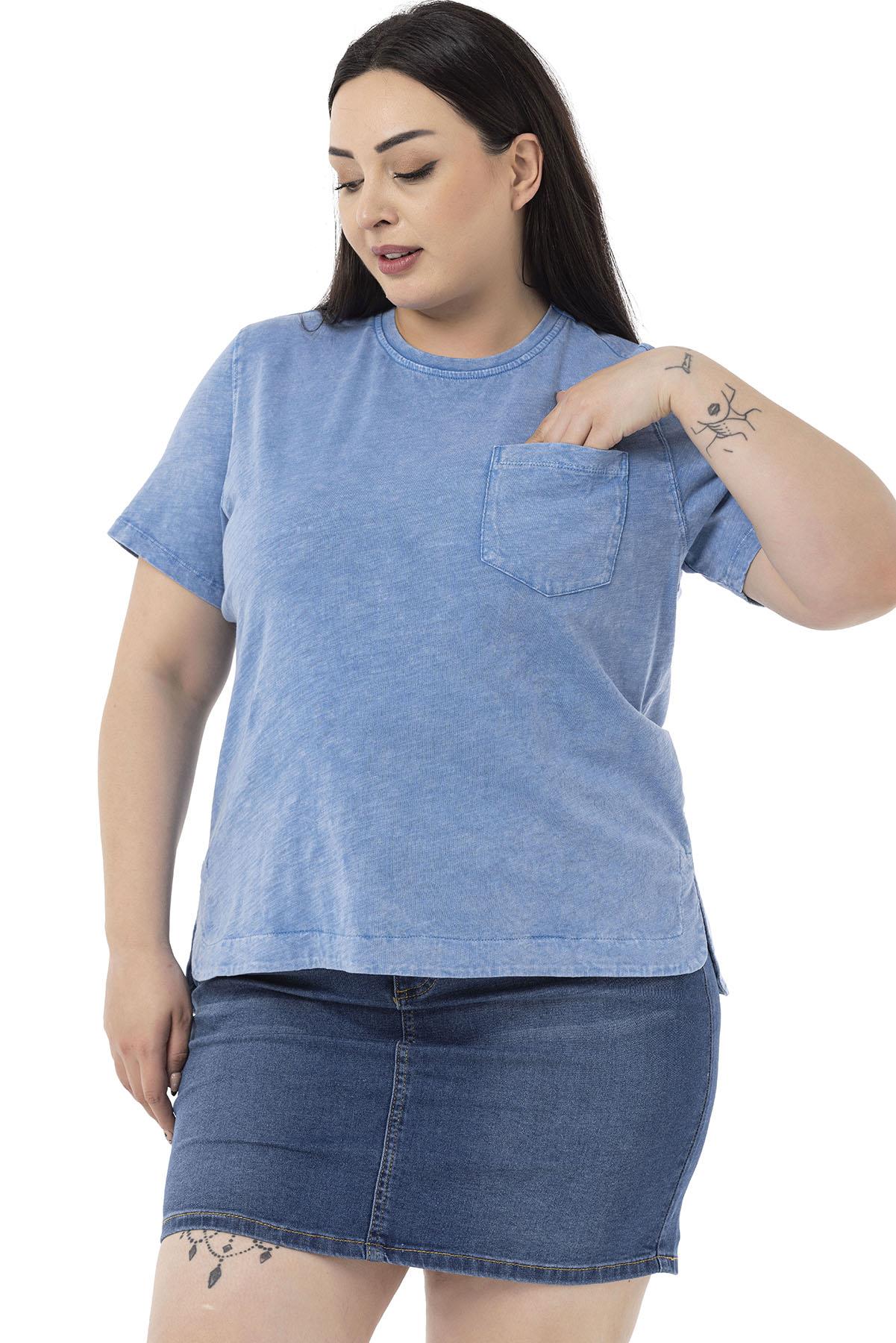 Büyük Beden Parça Boyalı Bisiklet Yaka Kavisli Yırtmaçlı Mavi T-shirt