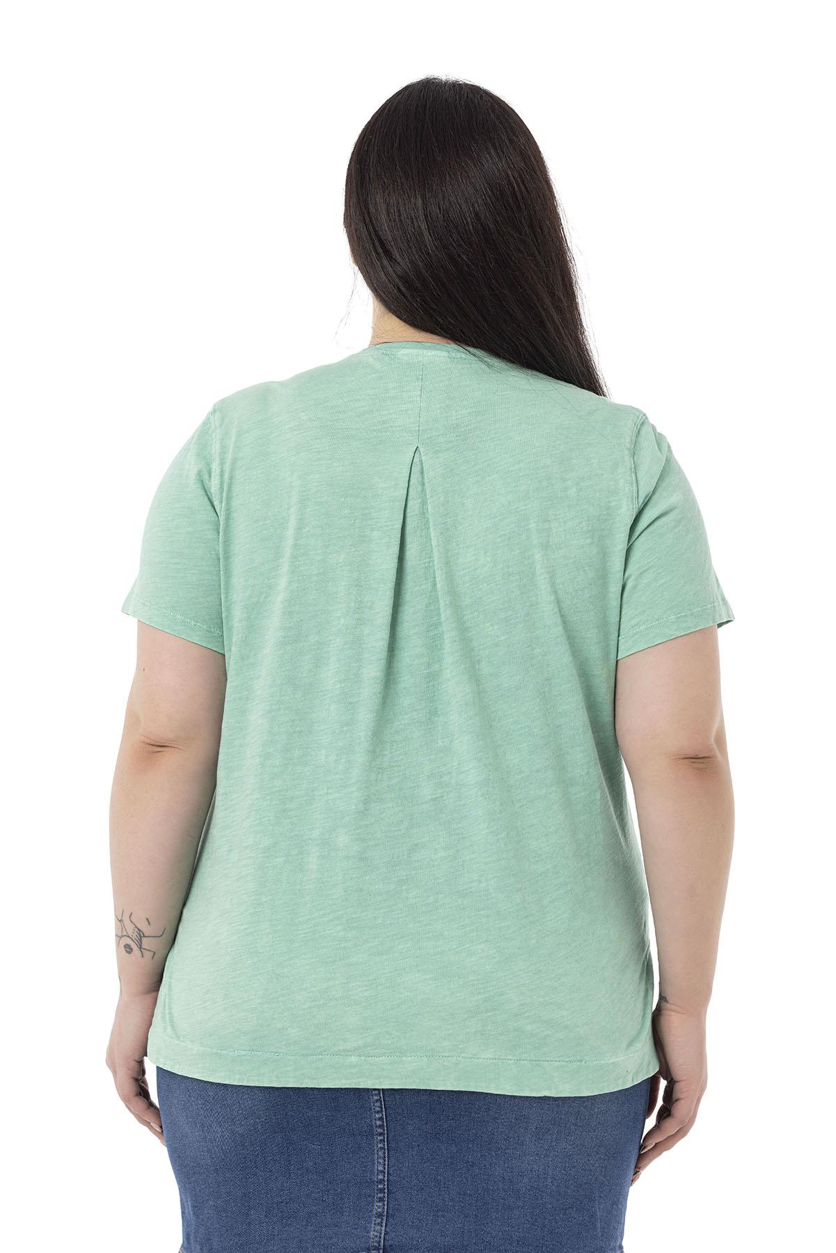 Büyük Beden Parça Boyalı Bisiklet Yaka Kavisli Yırtmaçlı Yeşil T-shirt